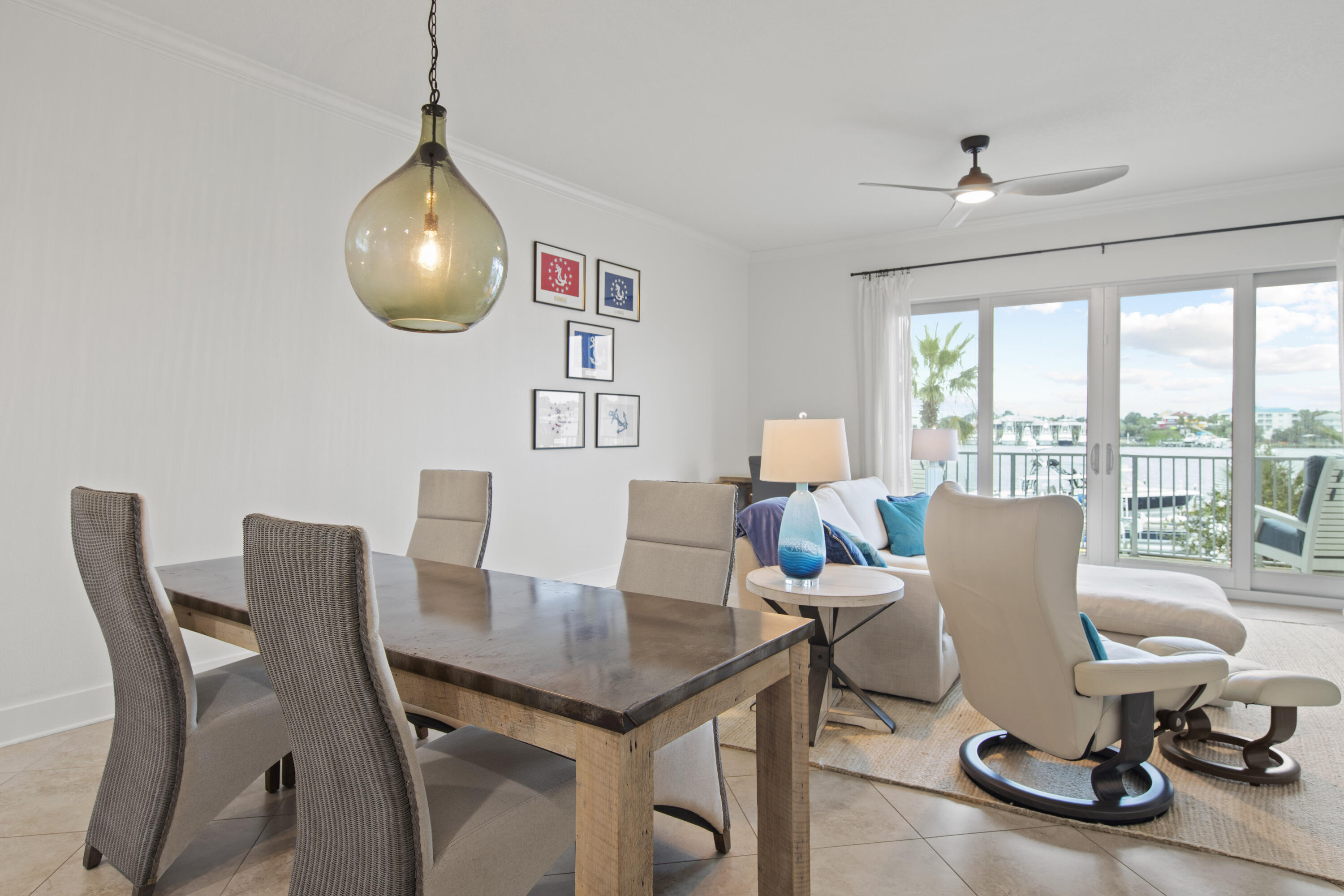 HARBOR LIGHTS - Residential