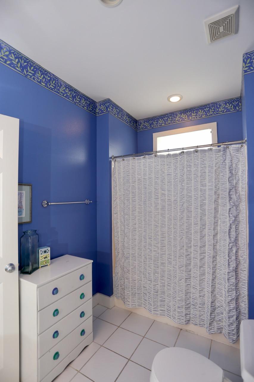 GROVE BY THE SEA 1ST ADDN - Residential