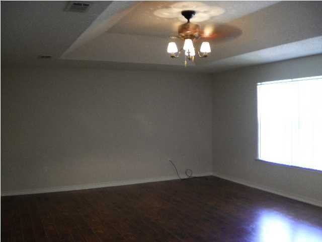 MORRIS ADDN TO CRESTVIEW - Residential Lease