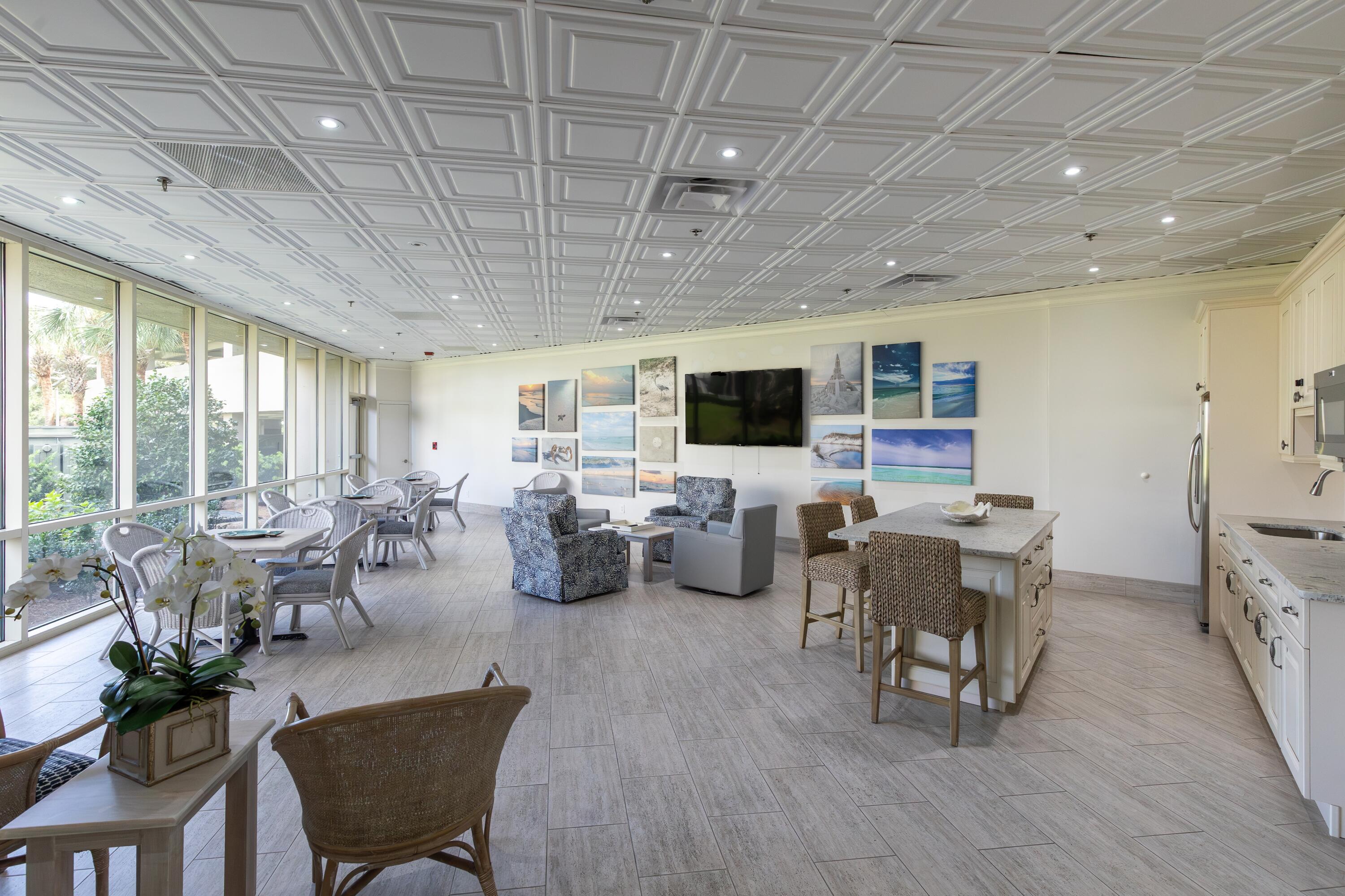 TOPS'L BEACH MANOR - Residential
