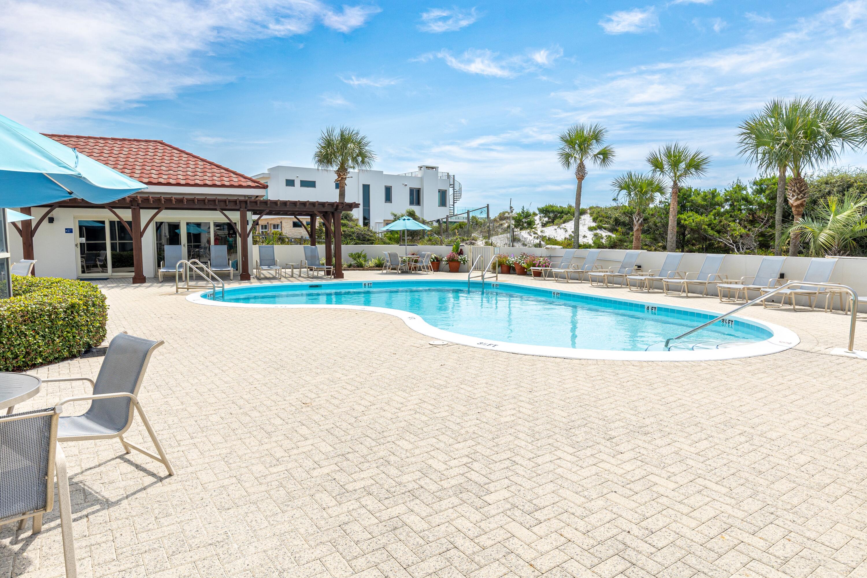 TOPS'L BEACH MANOR - Residential