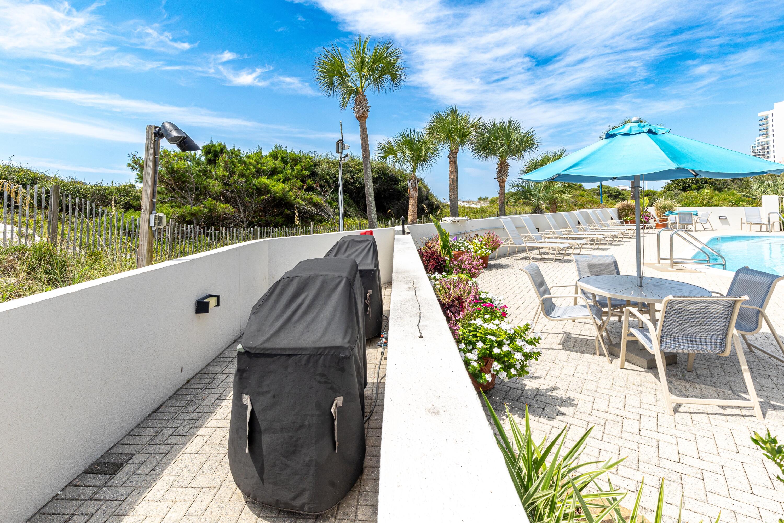 TOPS'L BEACH MANOR - Residential
