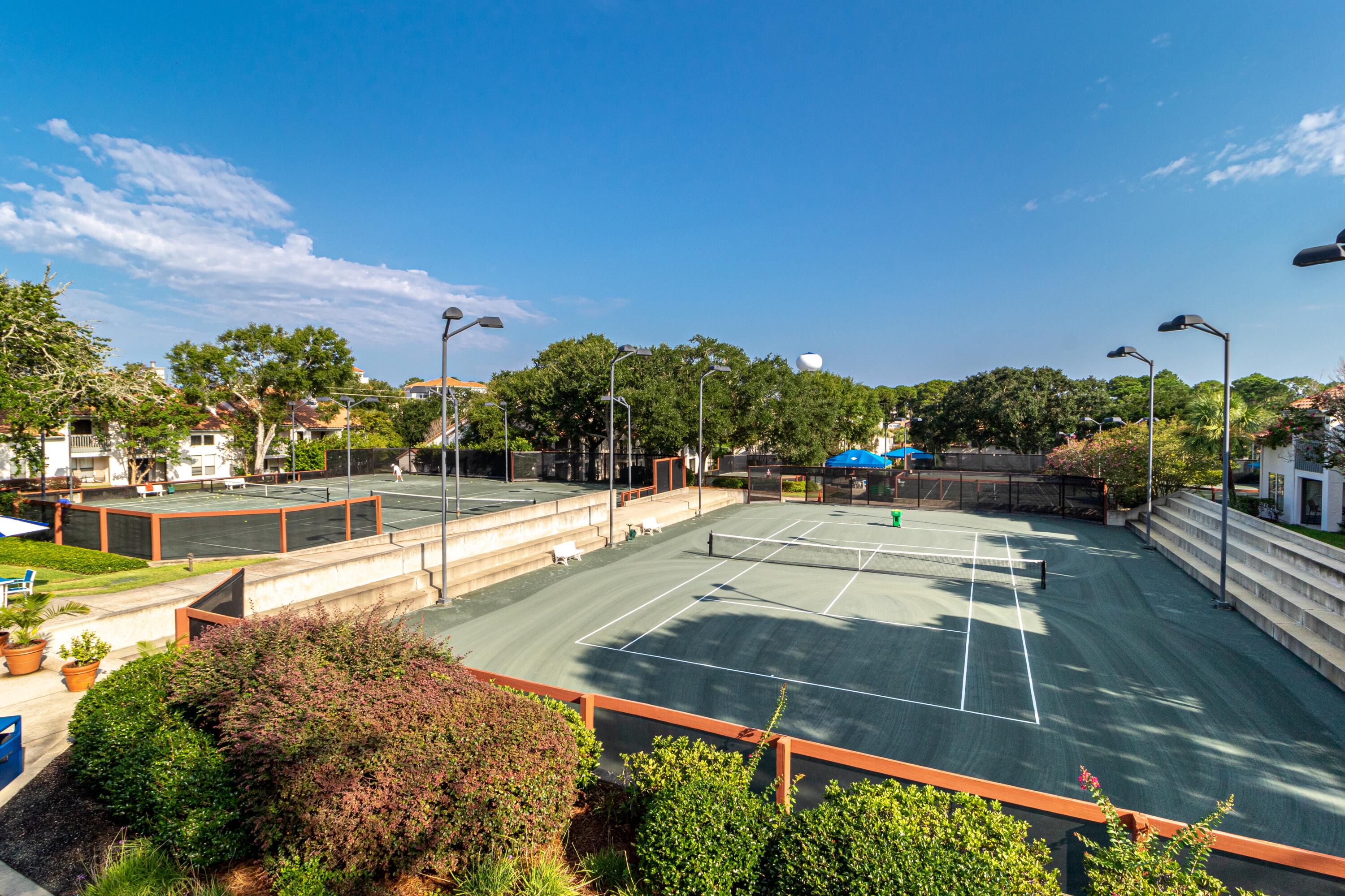 TOPS'L BEACH MANOR - Residential