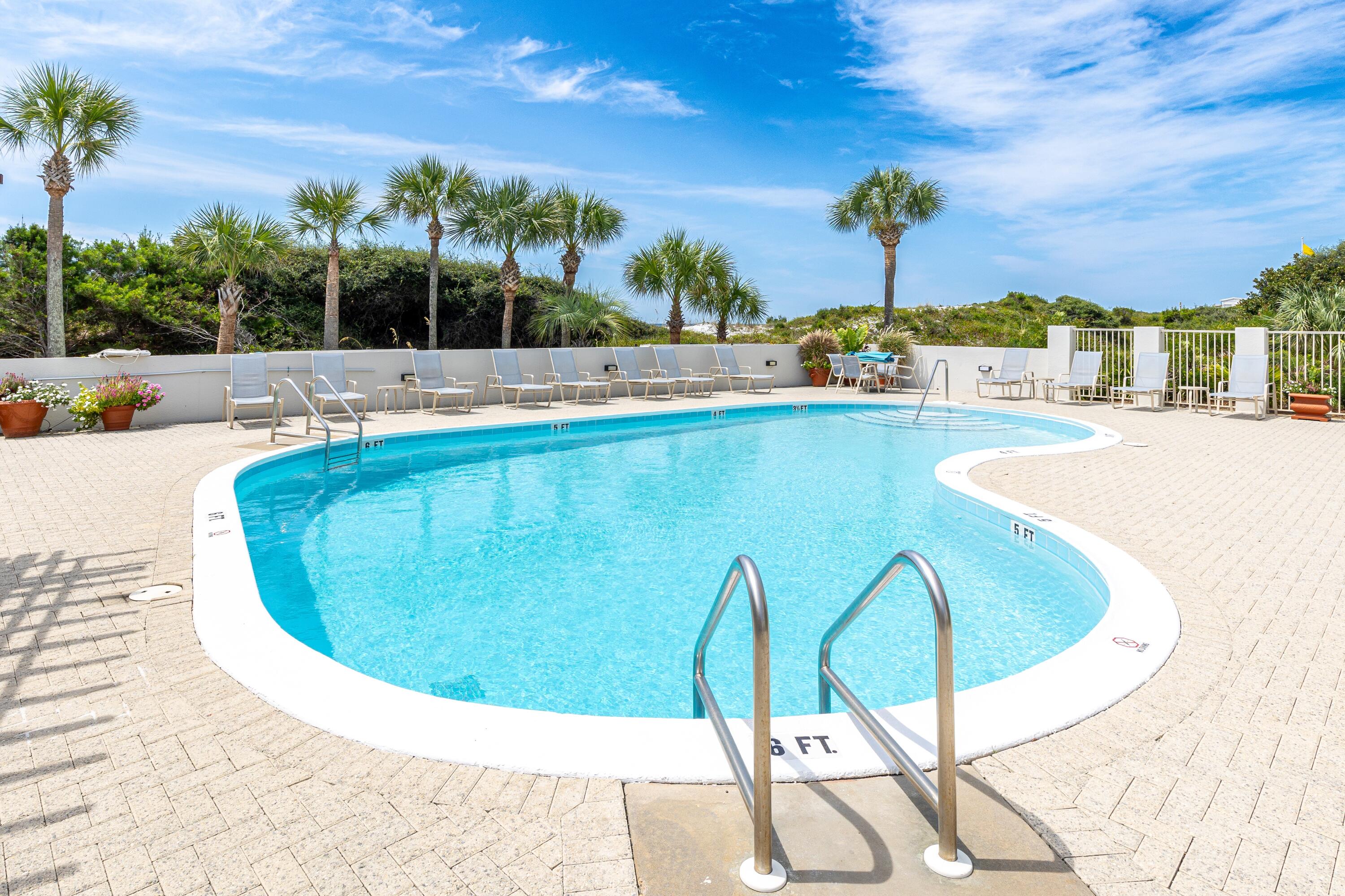 TOPS'L BEACH MANOR - Residential