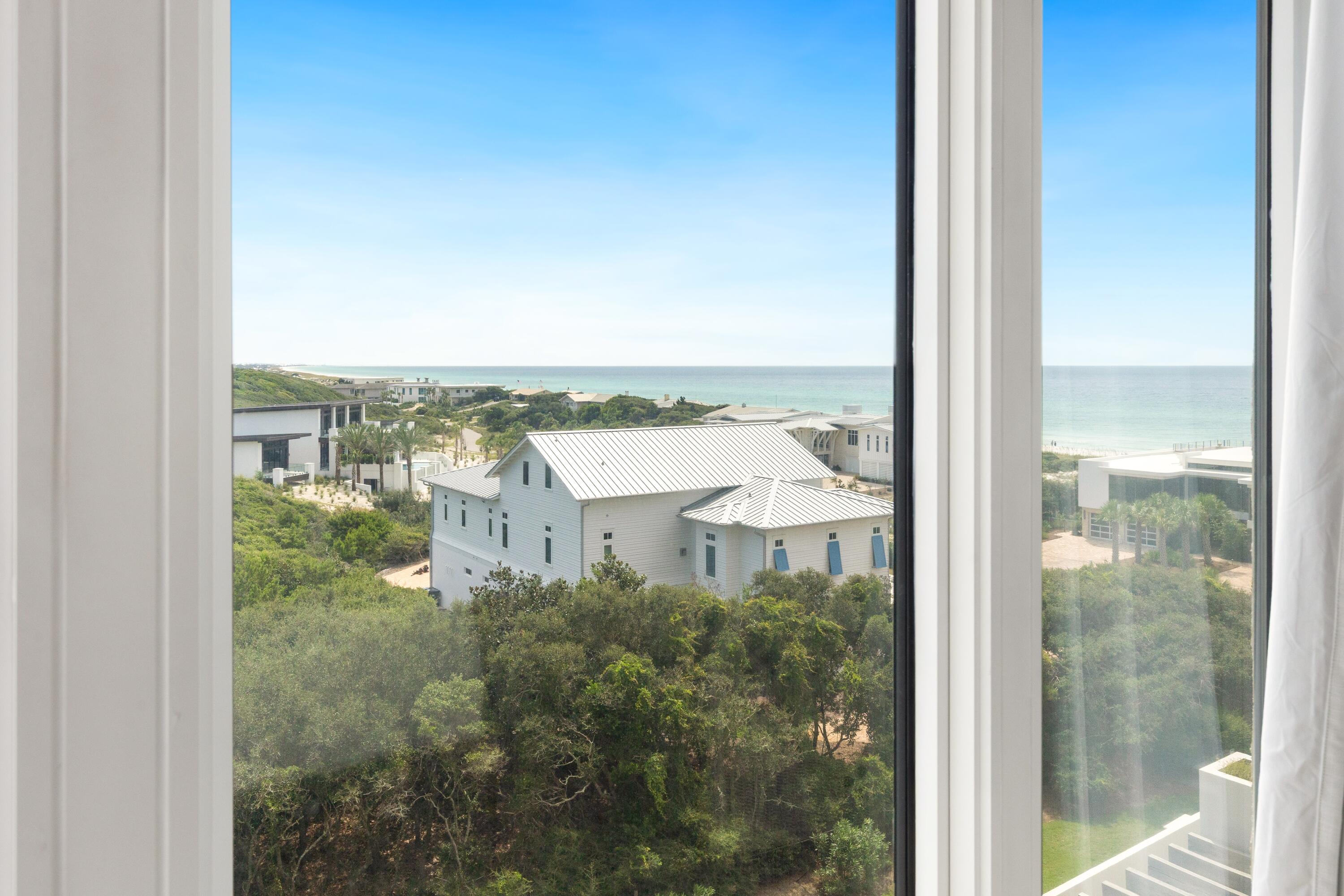 TOPS'L BEACH MANOR - Residential