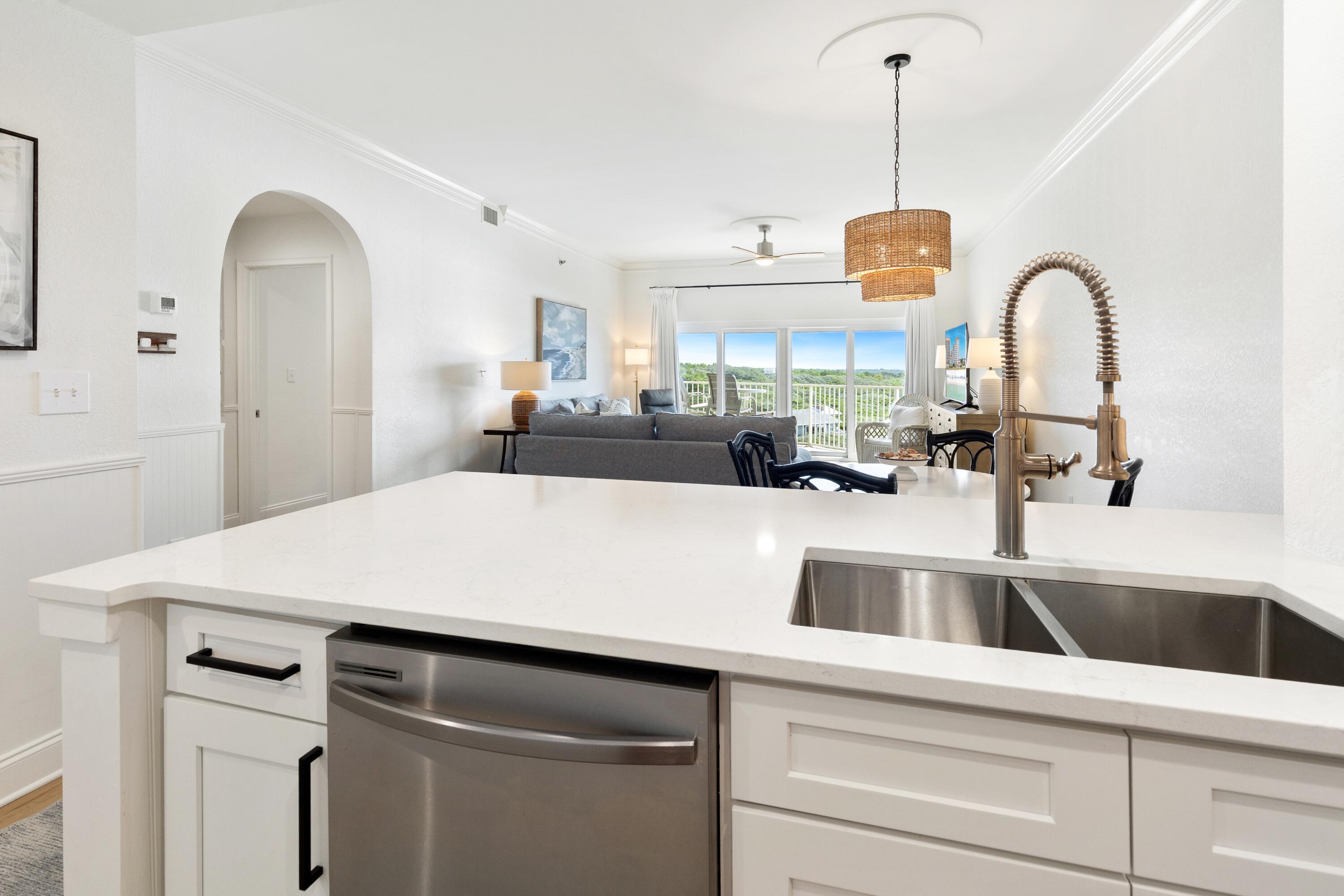 TOPS'L BEACH MANOR - Residential