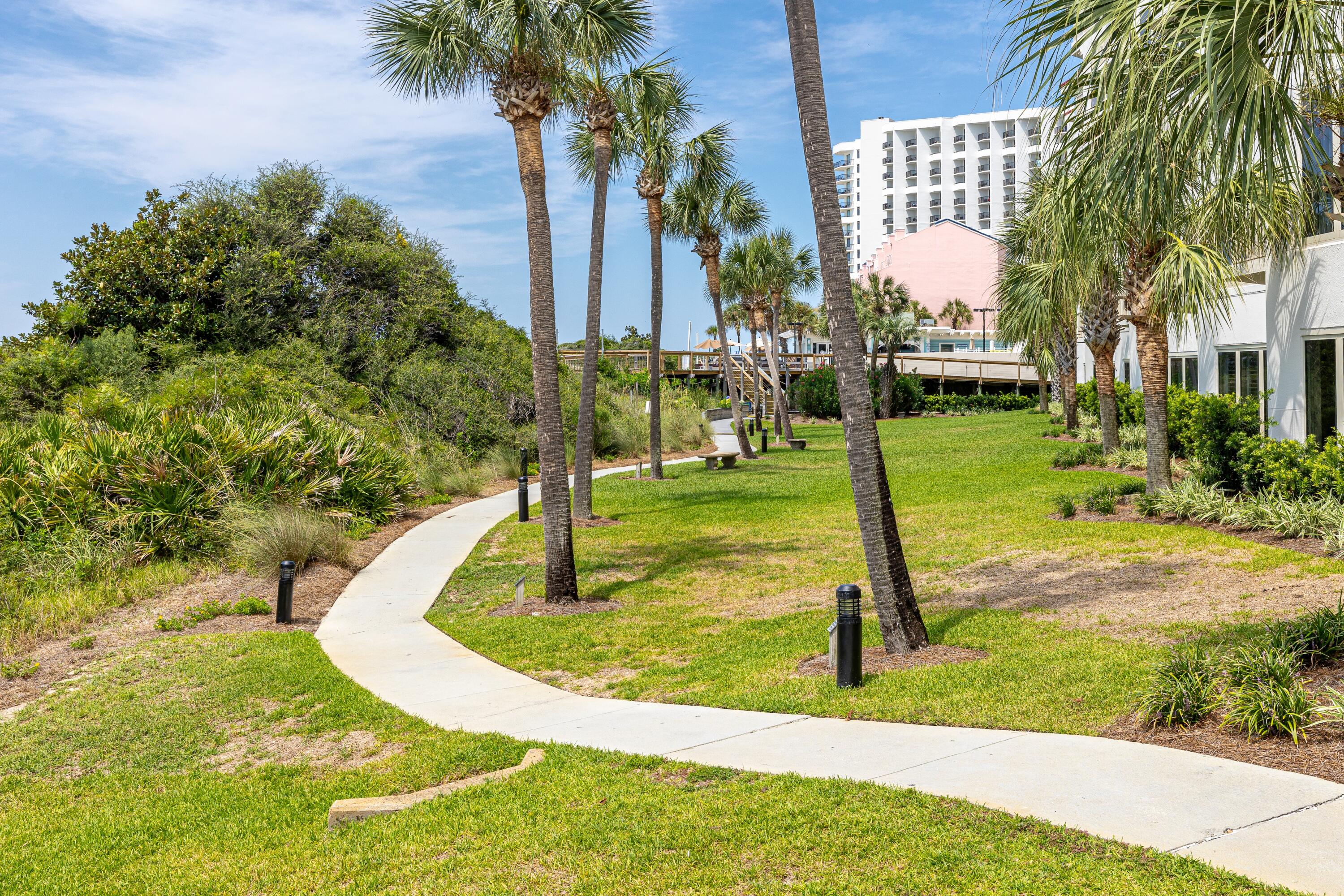 TOPS'L BEACH MANOR - Residential
