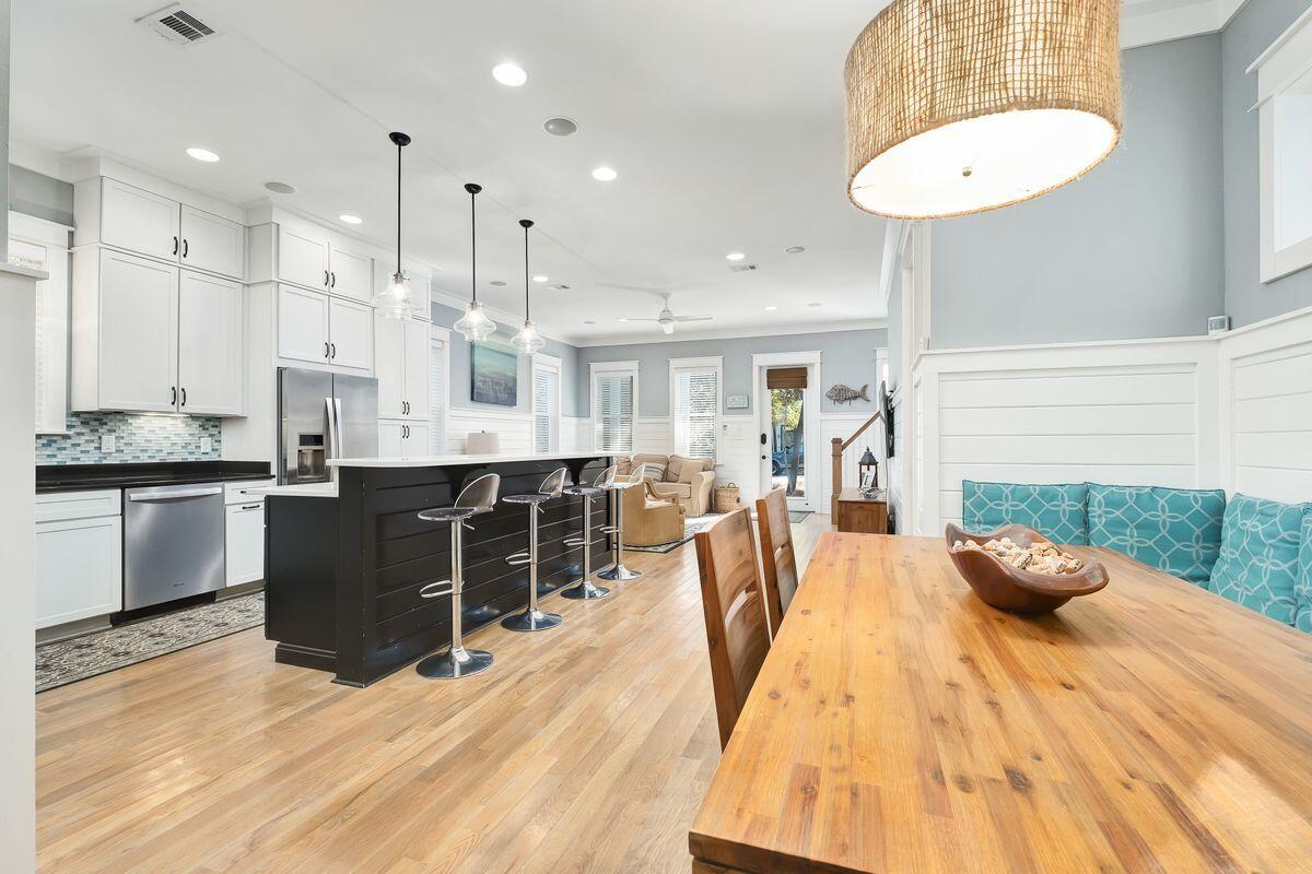 WHITES GULFVIEW ESTATES - Residential
