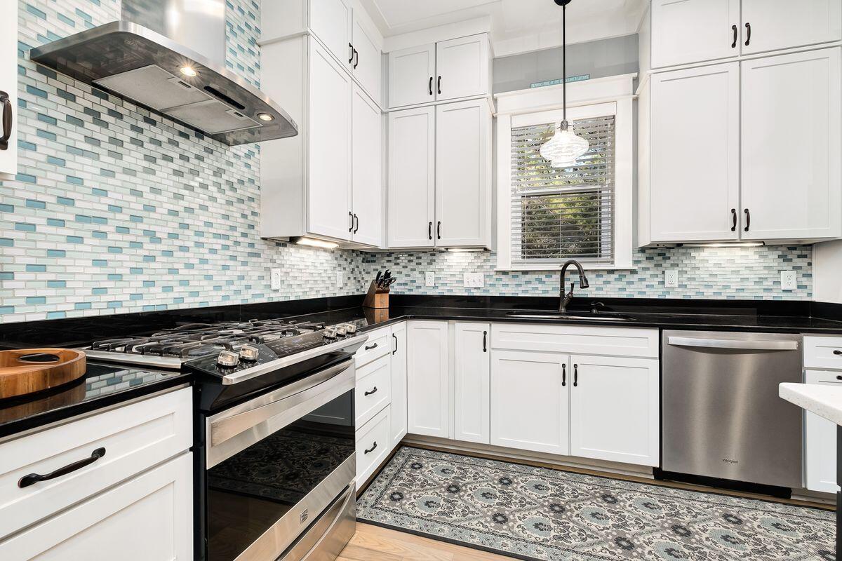 WHITES GULFVIEW ESTATES - Residential