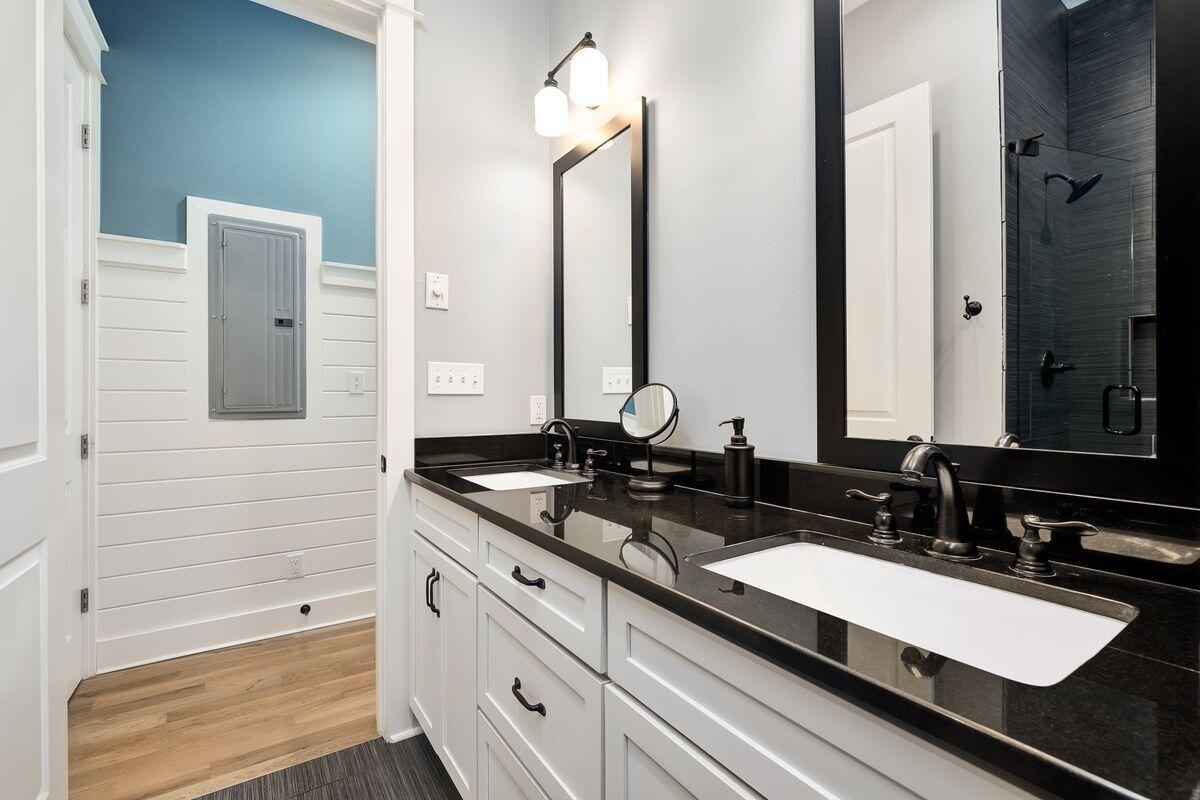 WHITES GULFVIEW ESTATES - Residential