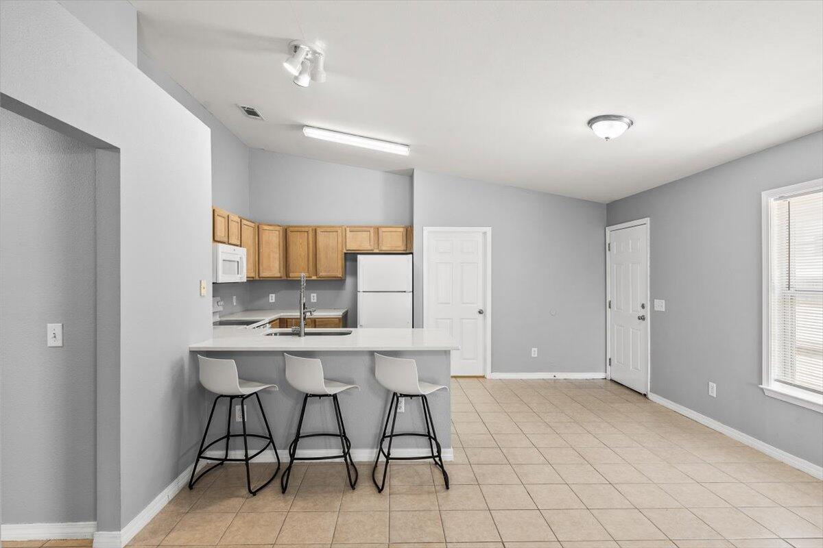 AUTUMN TRACE @ HARVEST VILLAGEPHASE II LOT 18 BLK A AS DESIN OR 4478 PG 1852 - Residential Lease