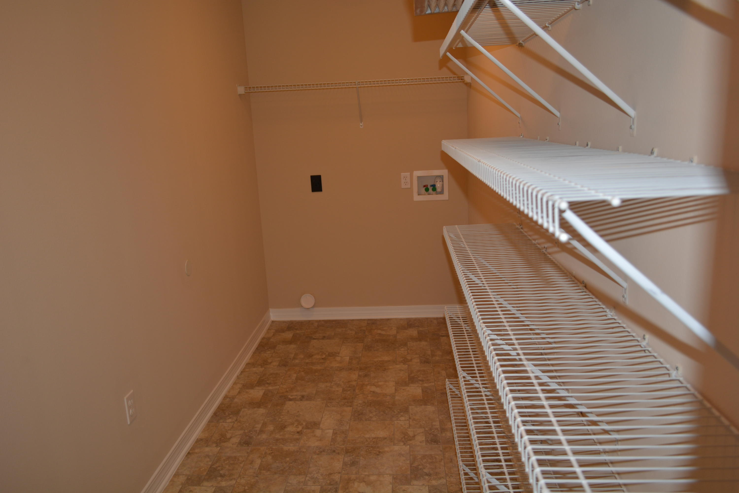 CREETWOOD VILLAGE - Residential