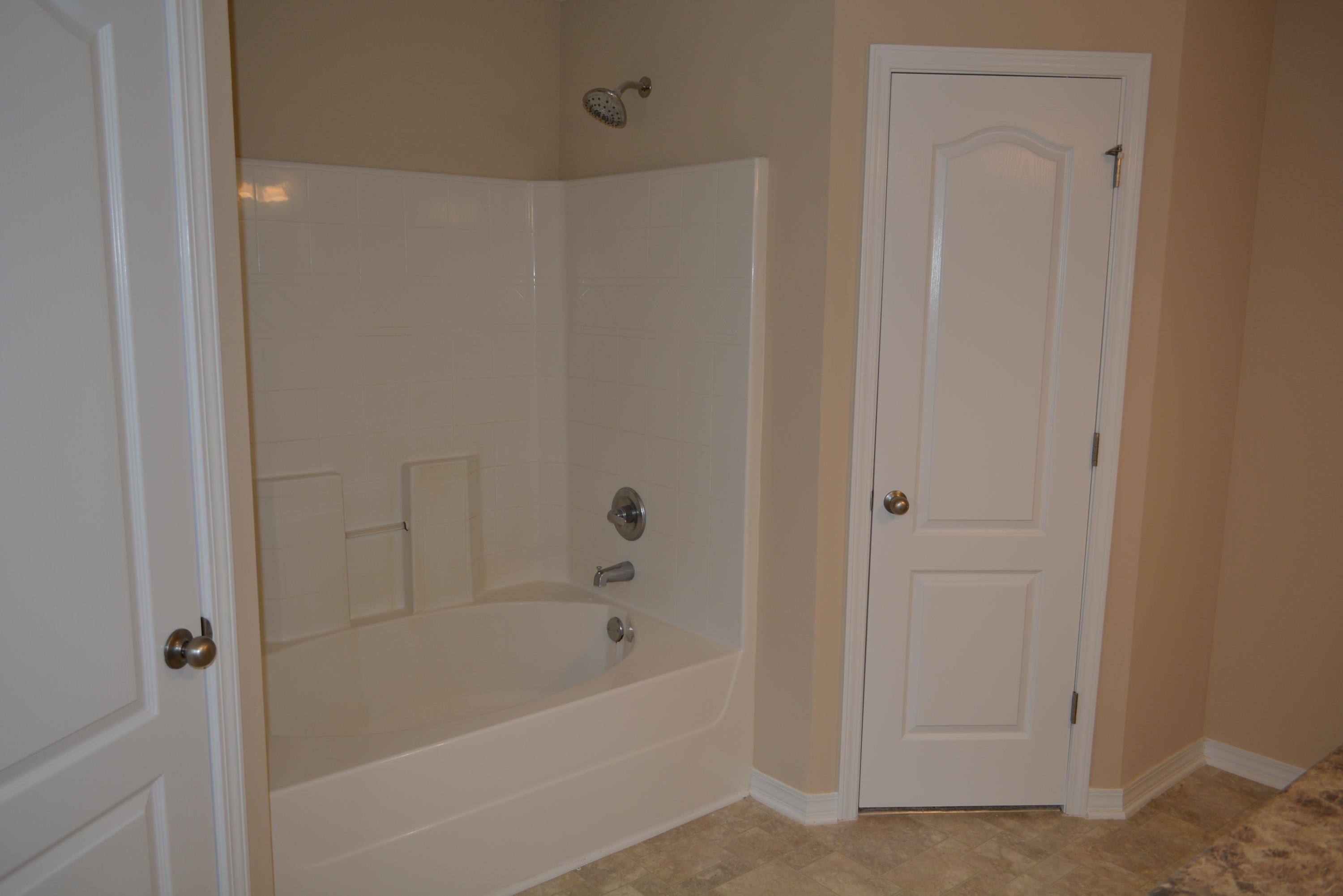 CREETWOOD VILLAGE - Residential