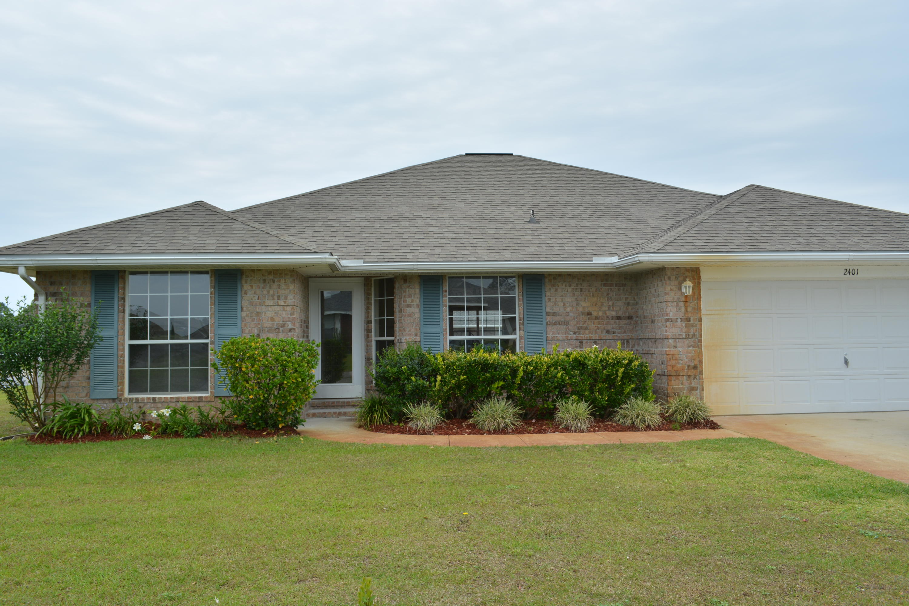 CREETWOOD VILLAGE - Residential