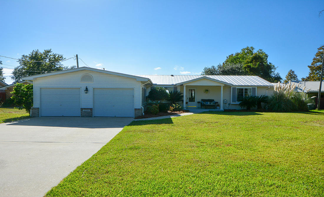 BAY GROVE 1ST ADDN - Residential