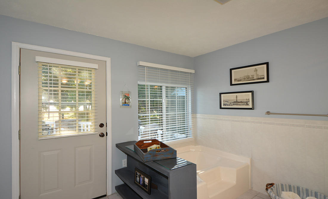 BAY GROVE 1ST ADDN - Residential