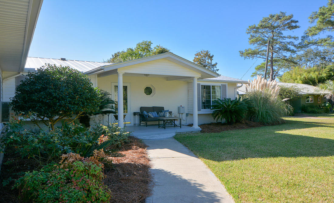 BAY GROVE 1ST ADDN - Residential