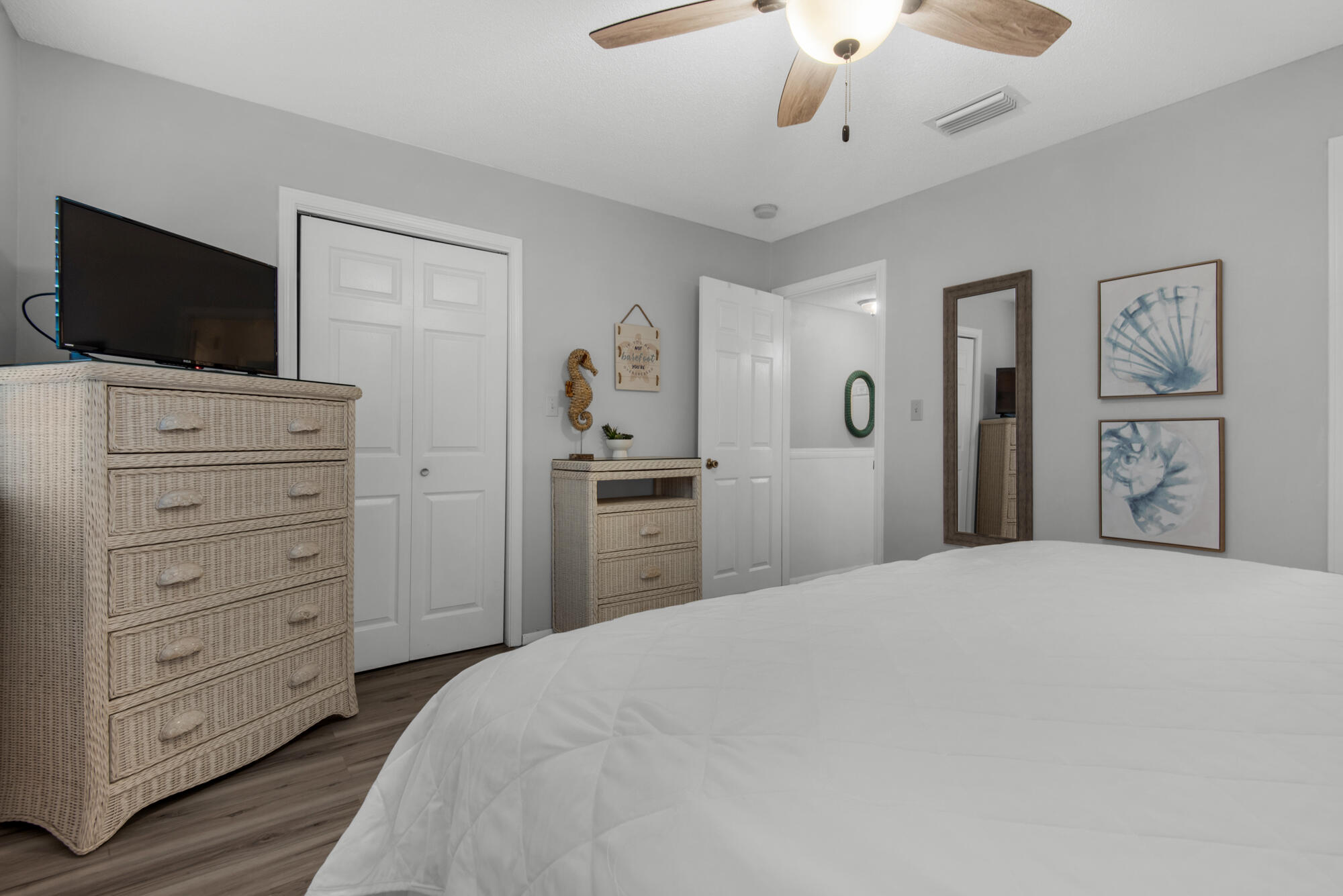 SUGAR BEACH T/H - Residential