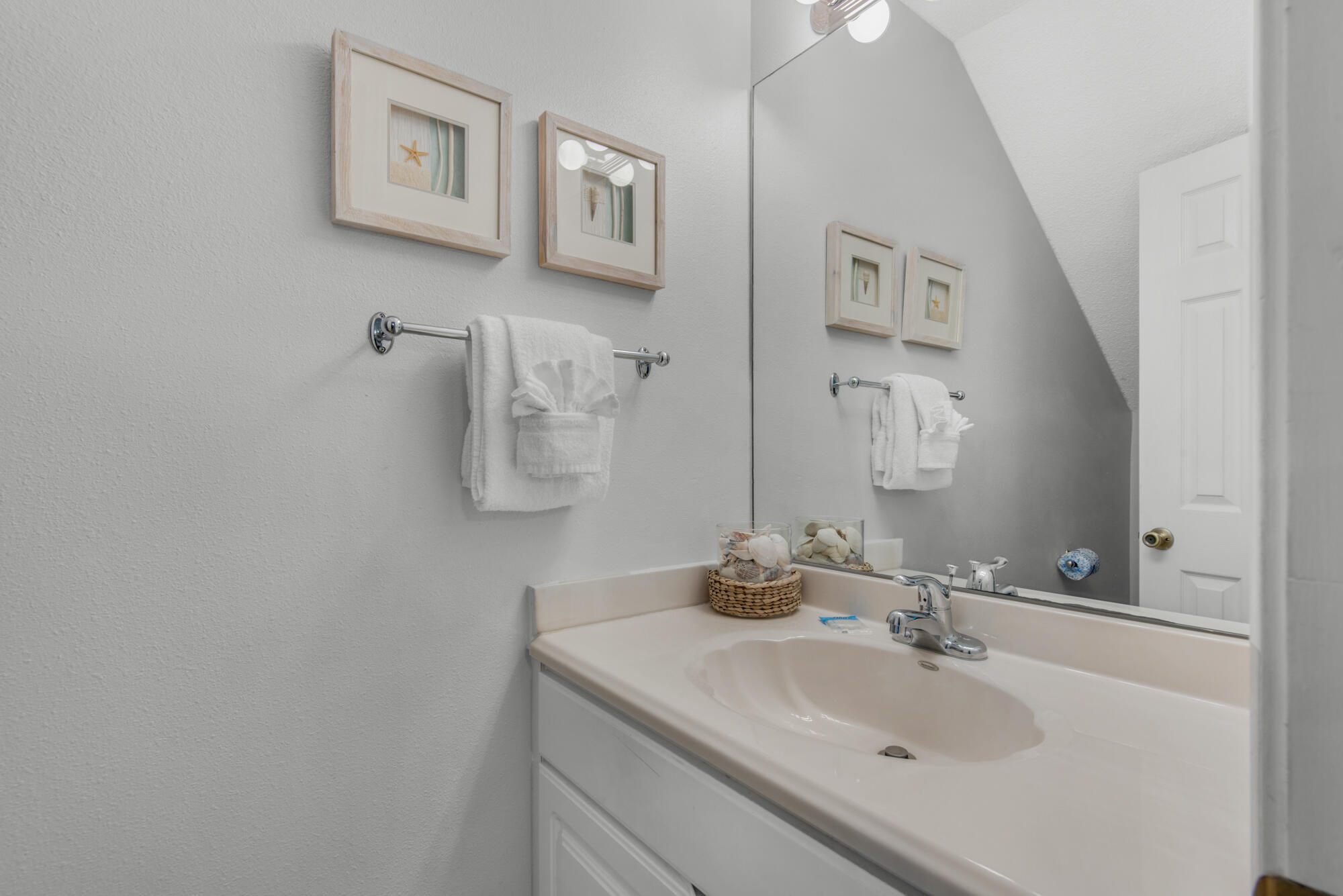 SUGAR BEACH T/H - Residential