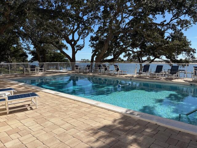 CEDARS CONDO - Residential Lease