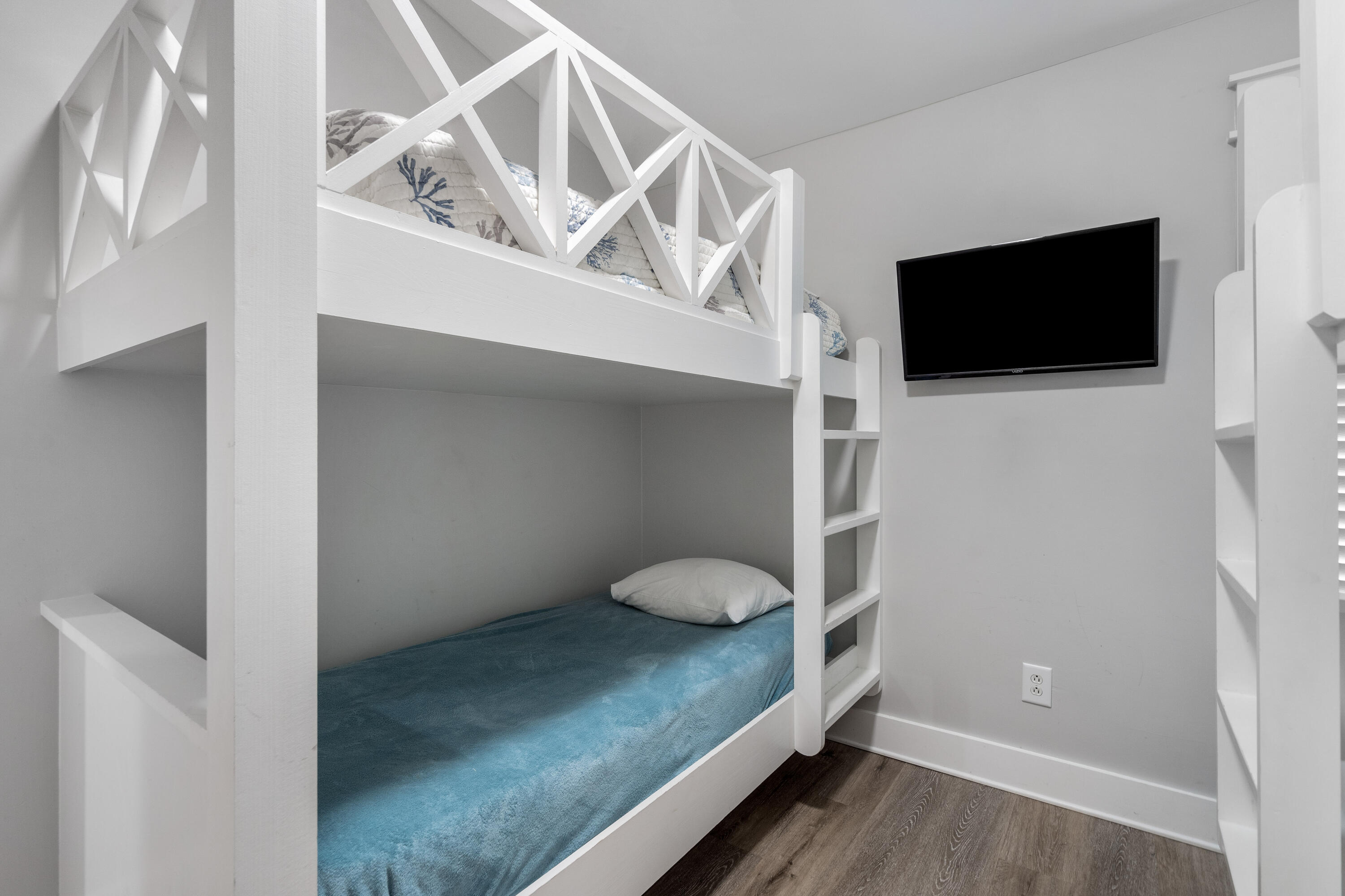 BLUE 9 T/H - Residential