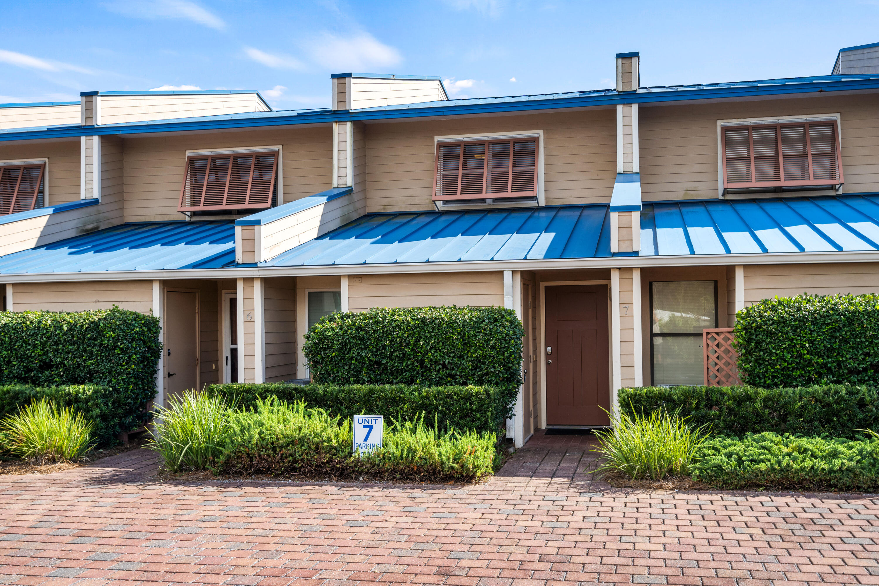 BLUE 9 T/H - Residential