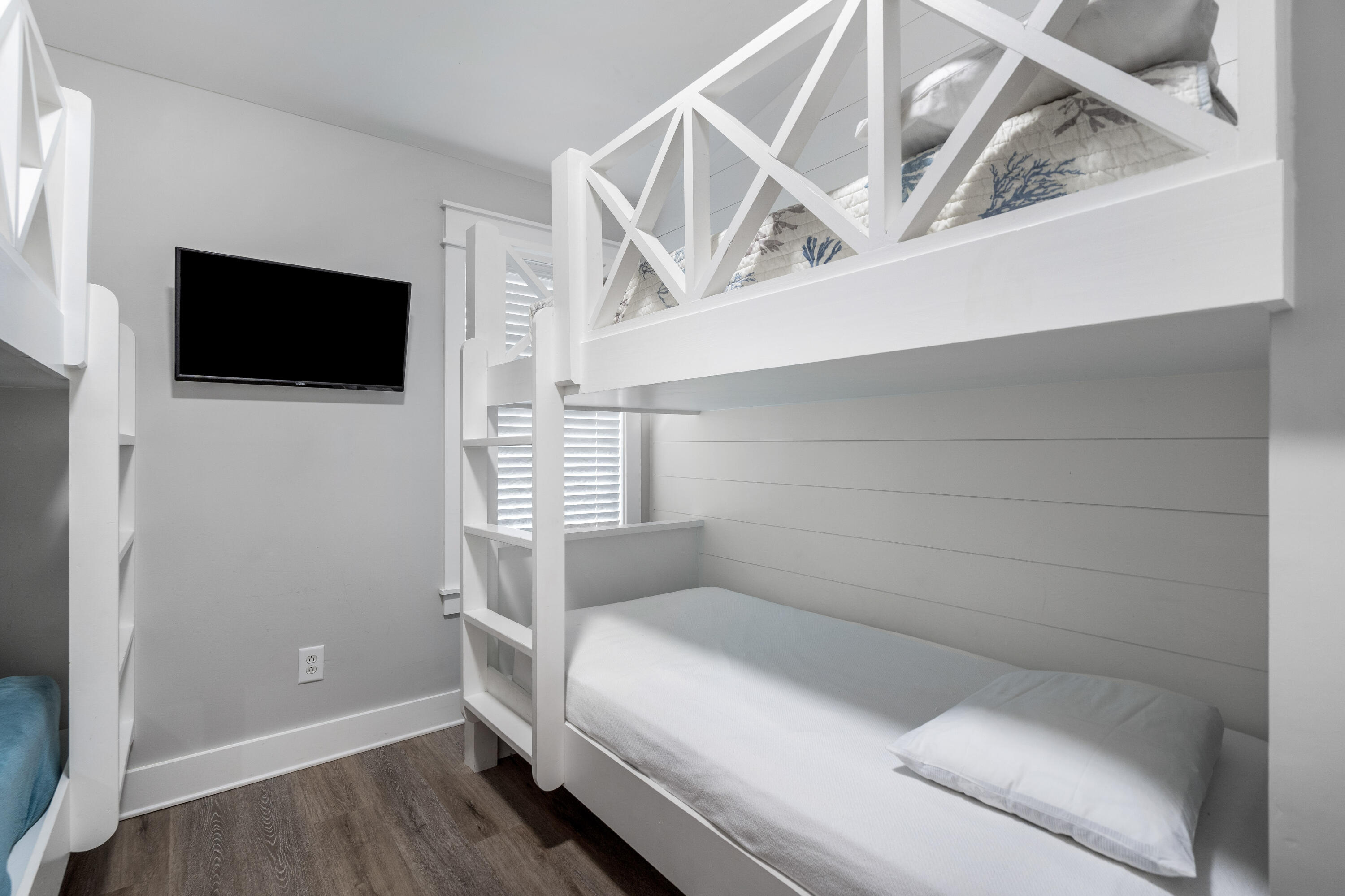 BLUE 9 T/H - Residential