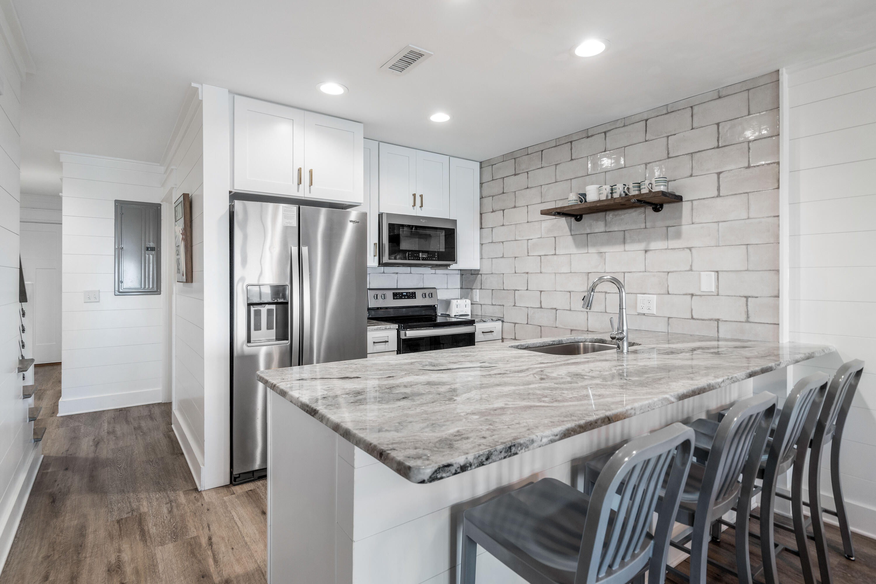 BLUE 9 T/H - Residential