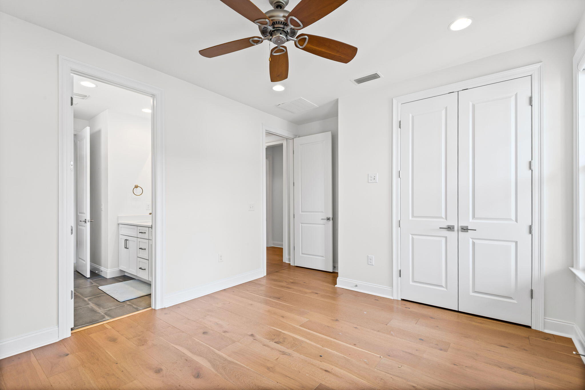 MAGNOLIA WOODS - Residential