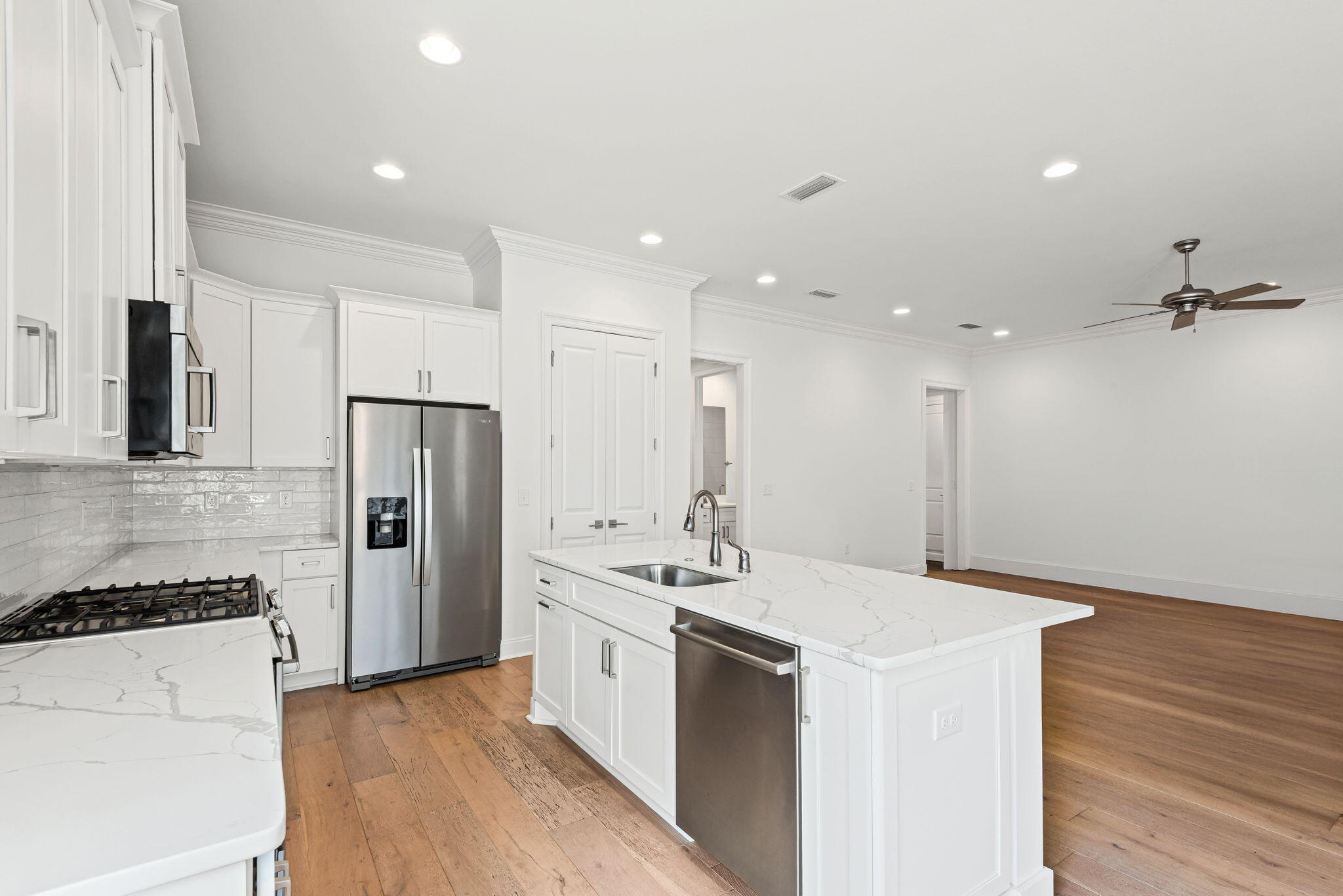 MAGNOLIA WOODS - Residential