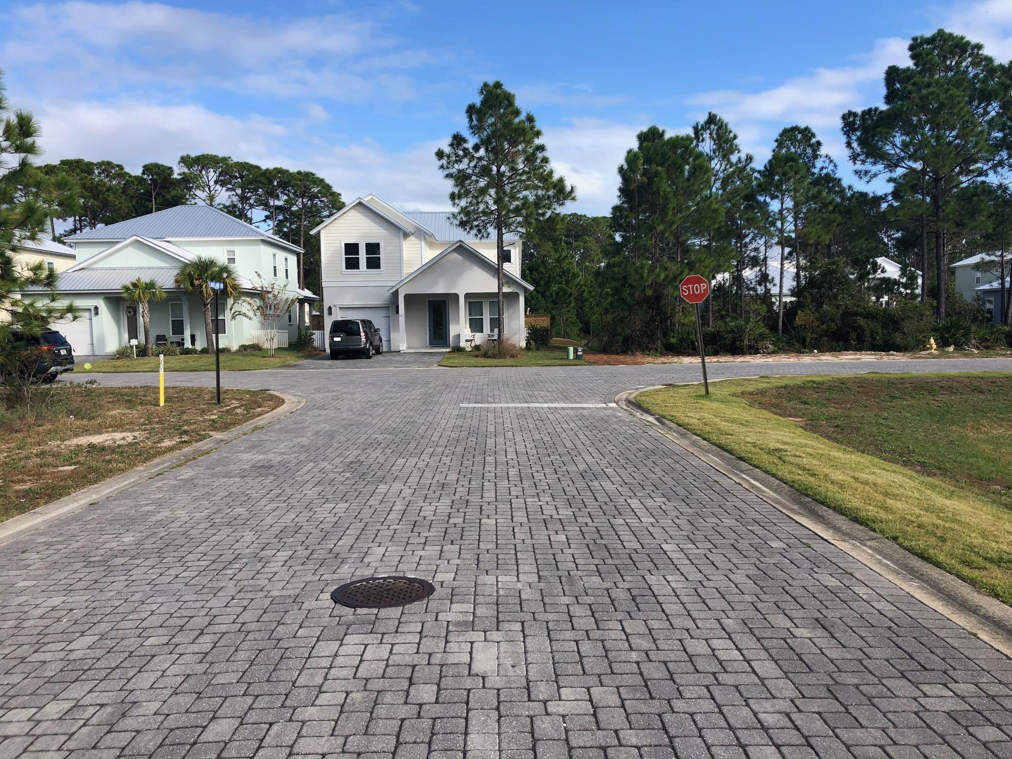 FRANGISTA BEACH - Land