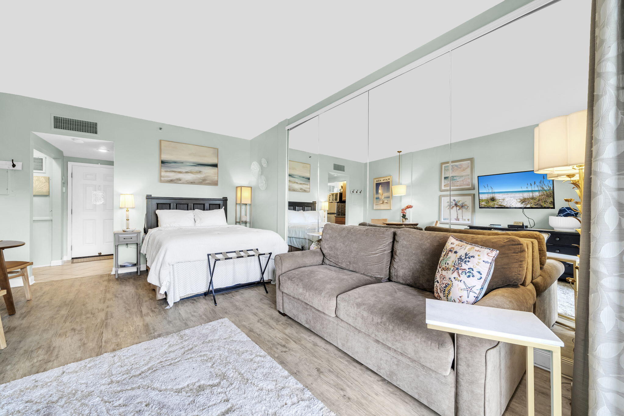 PIRATES BAY PH 1 - Residential