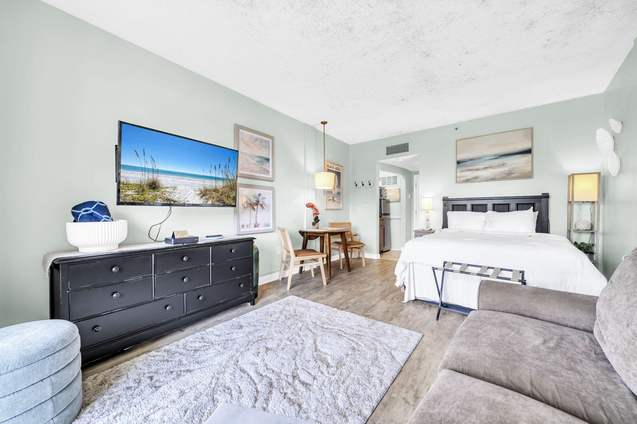 PIRATES BAY PH 1 - Residential