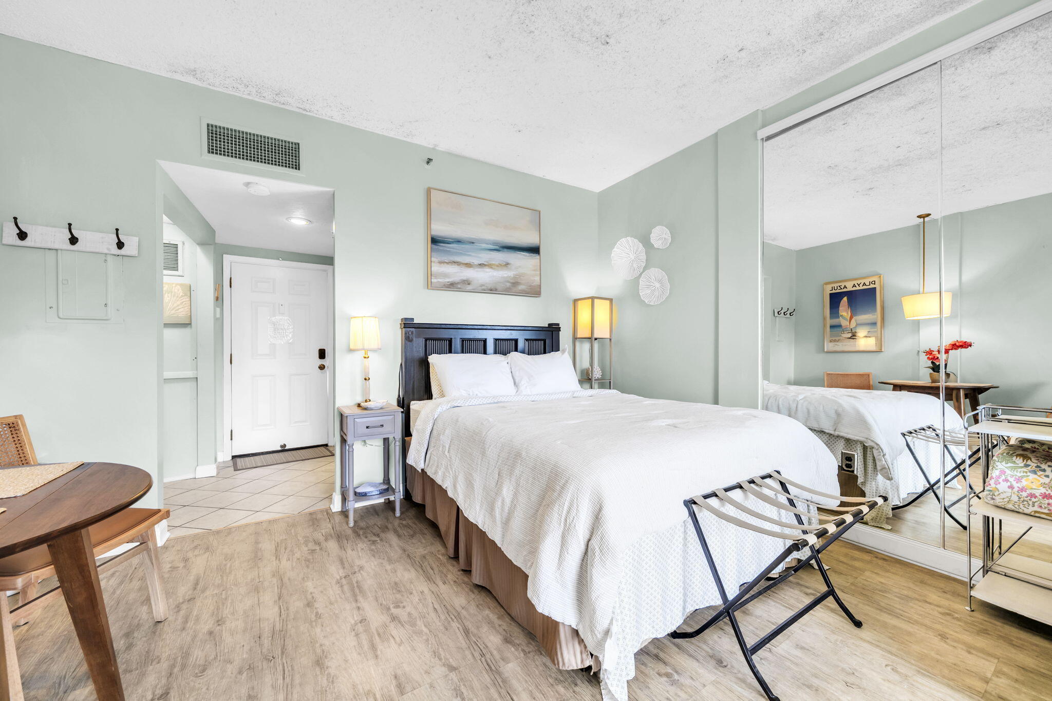 PIRATES BAY PH 1 - Residential