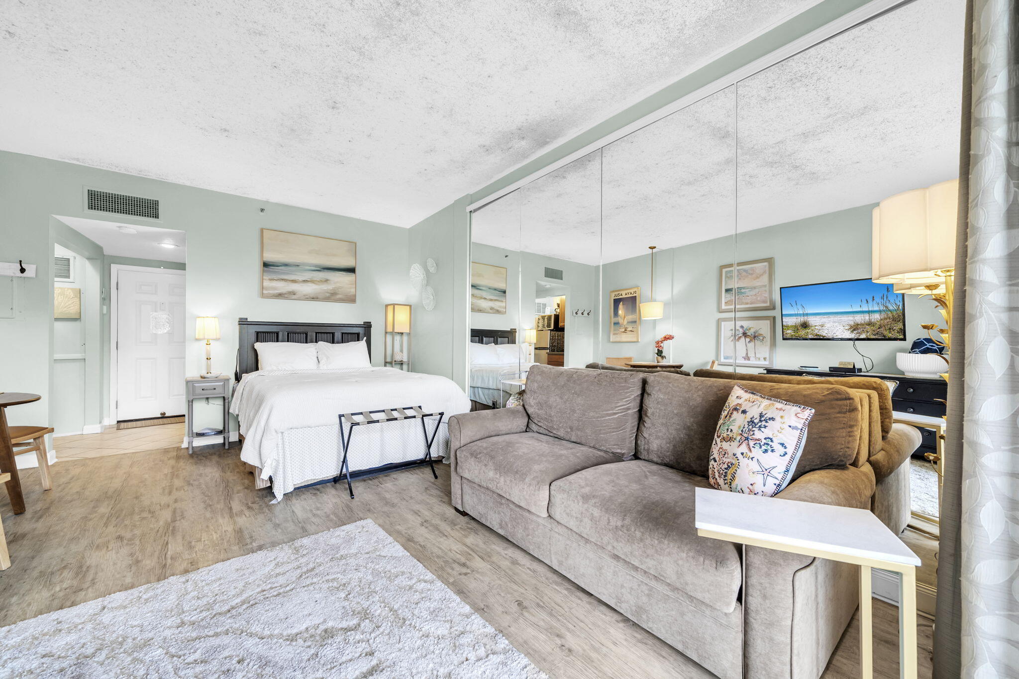 PIRATES BAY PH 1 - Residential