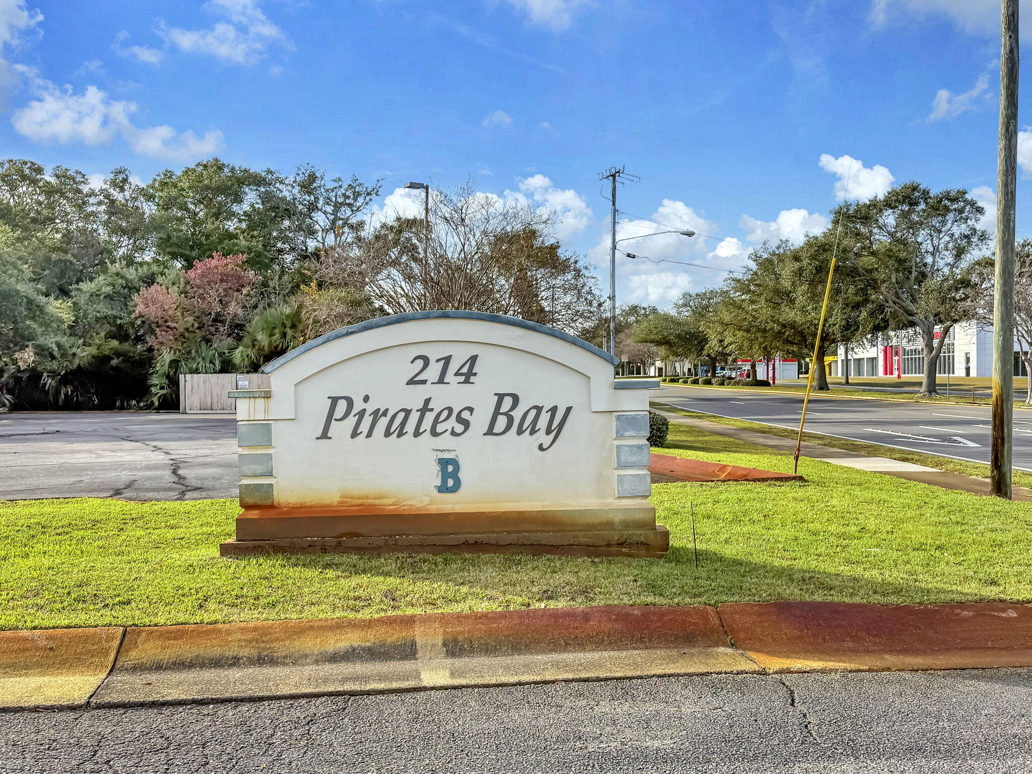PIRATES BAY PH 1 - Residential
