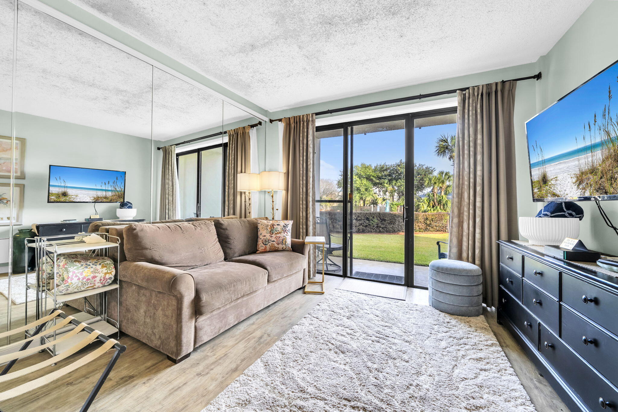 PIRATES BAY PH 1 - Residential