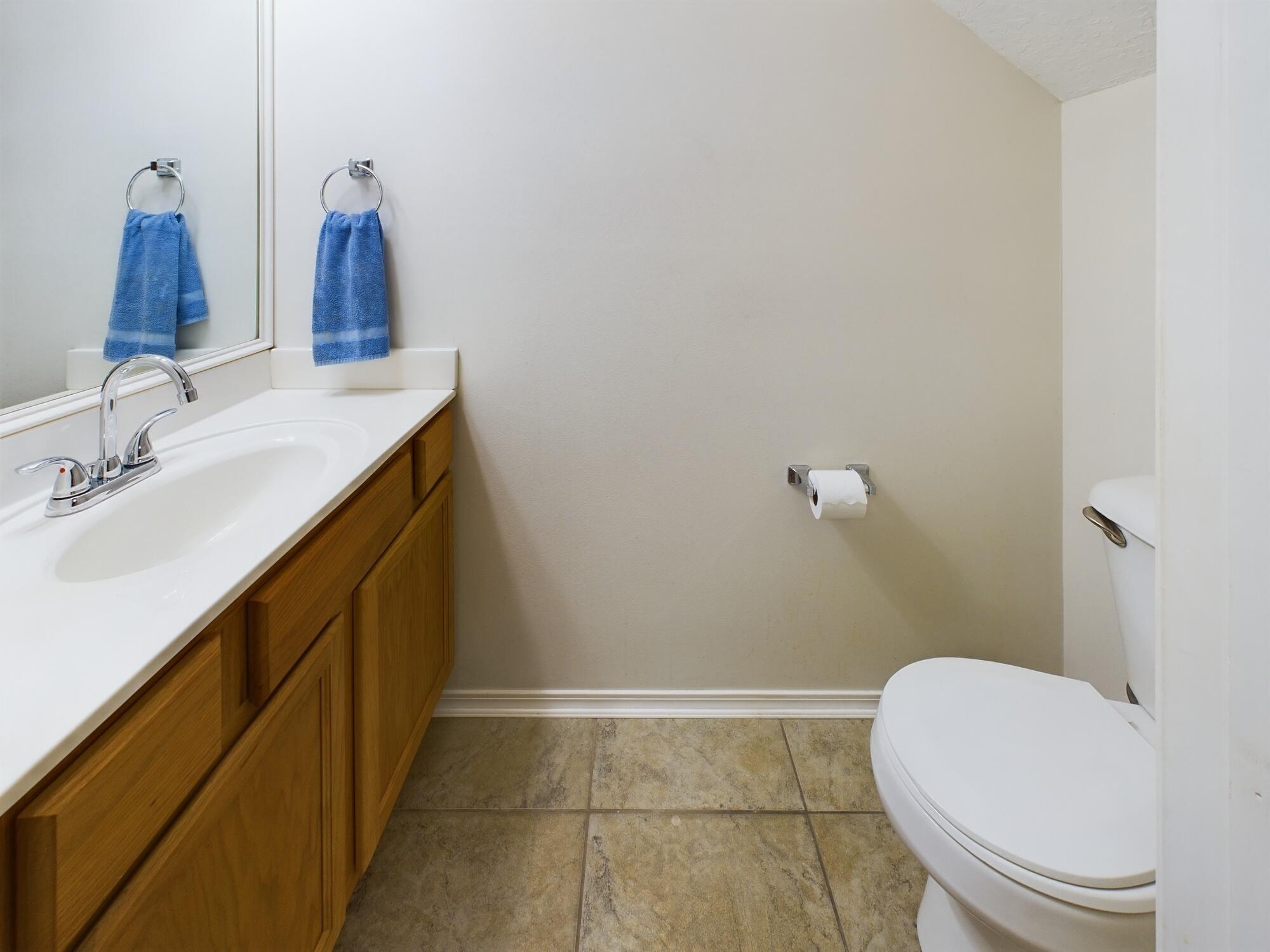 SHAY LIN TOWNHOMES - Residential