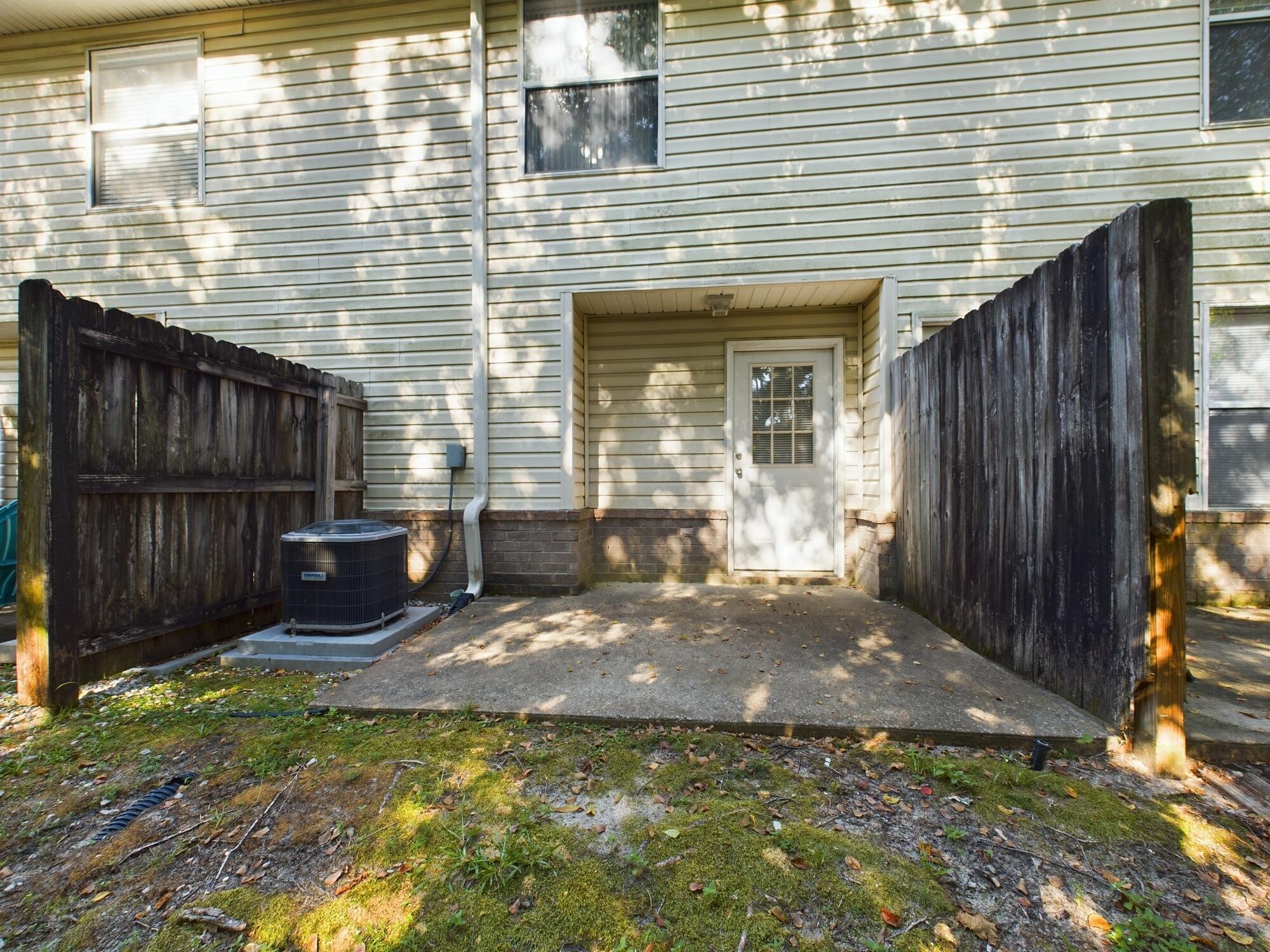 SHAY LIN TOWNHOMES - Residential