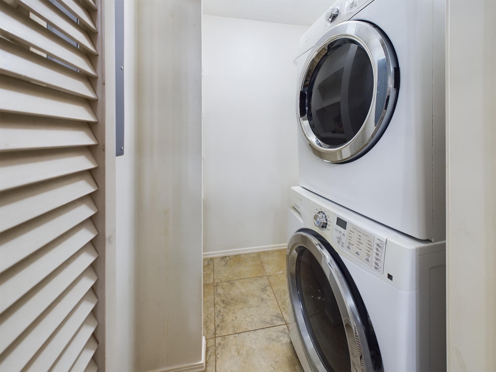 SHAY LIN TOWNHOMES - Residential