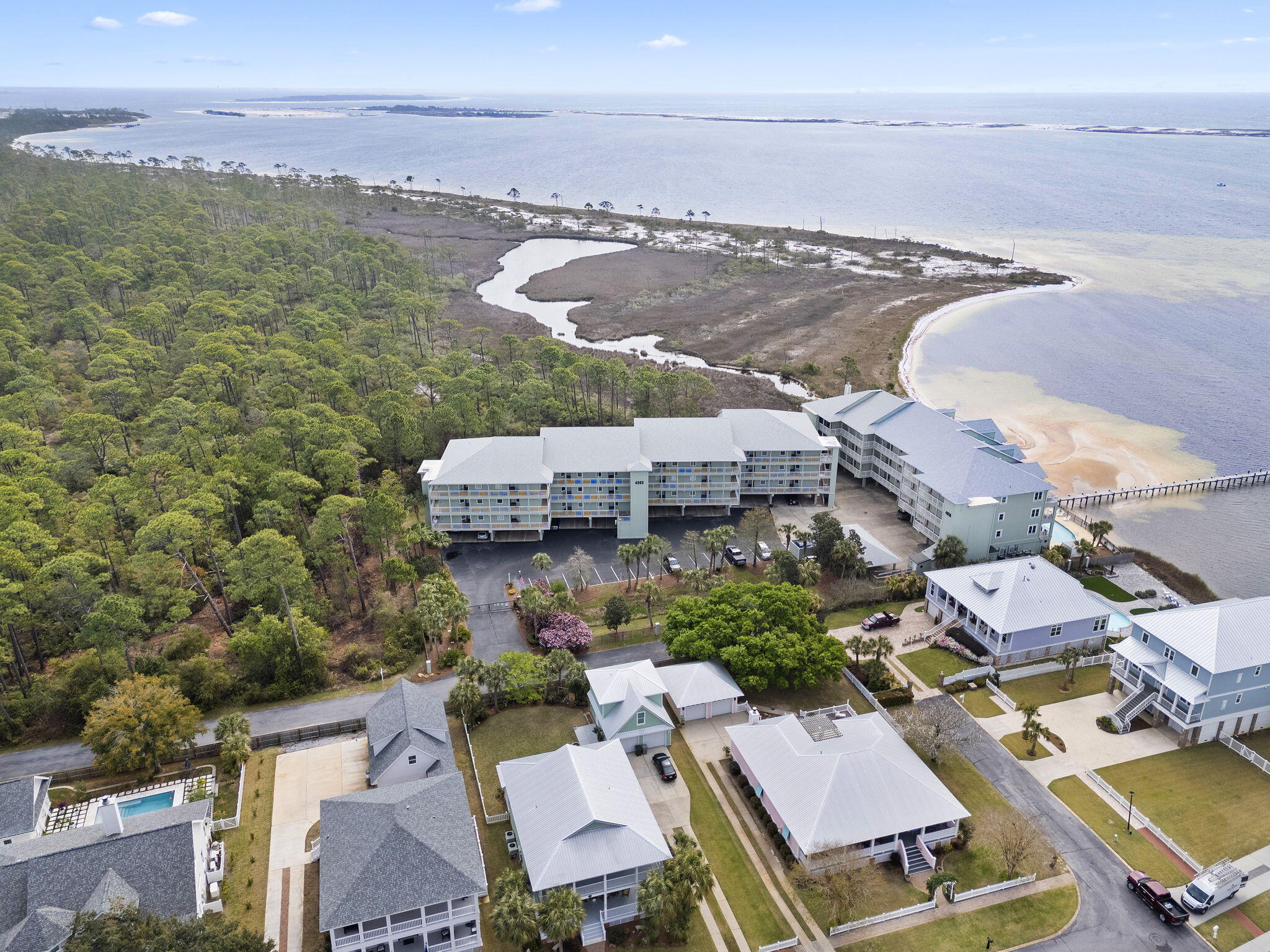 Laguna Pointe - Residential