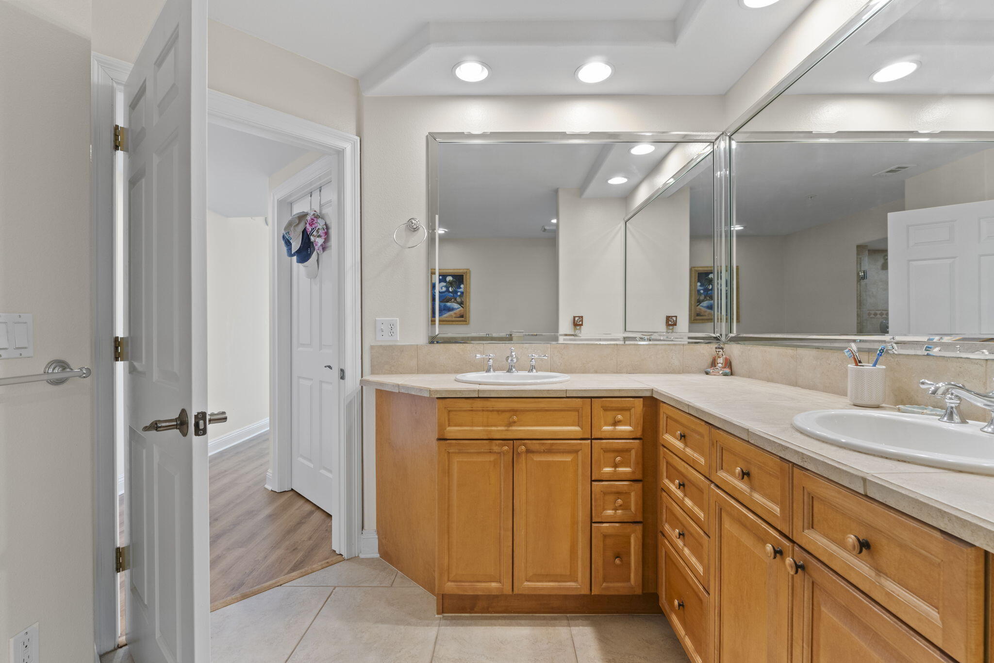 Laguna Pointe - Residential