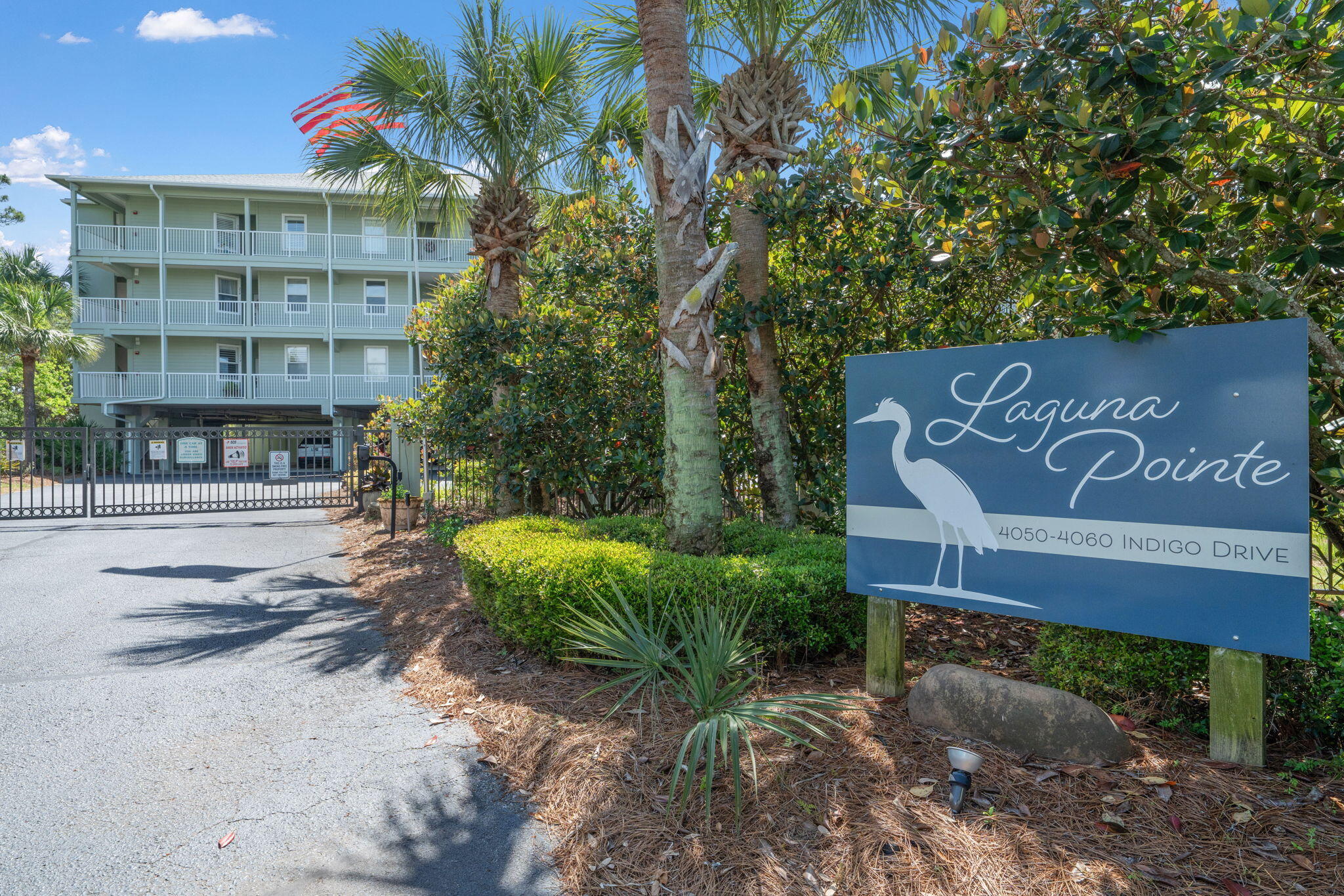 Laguna Pointe - Residential