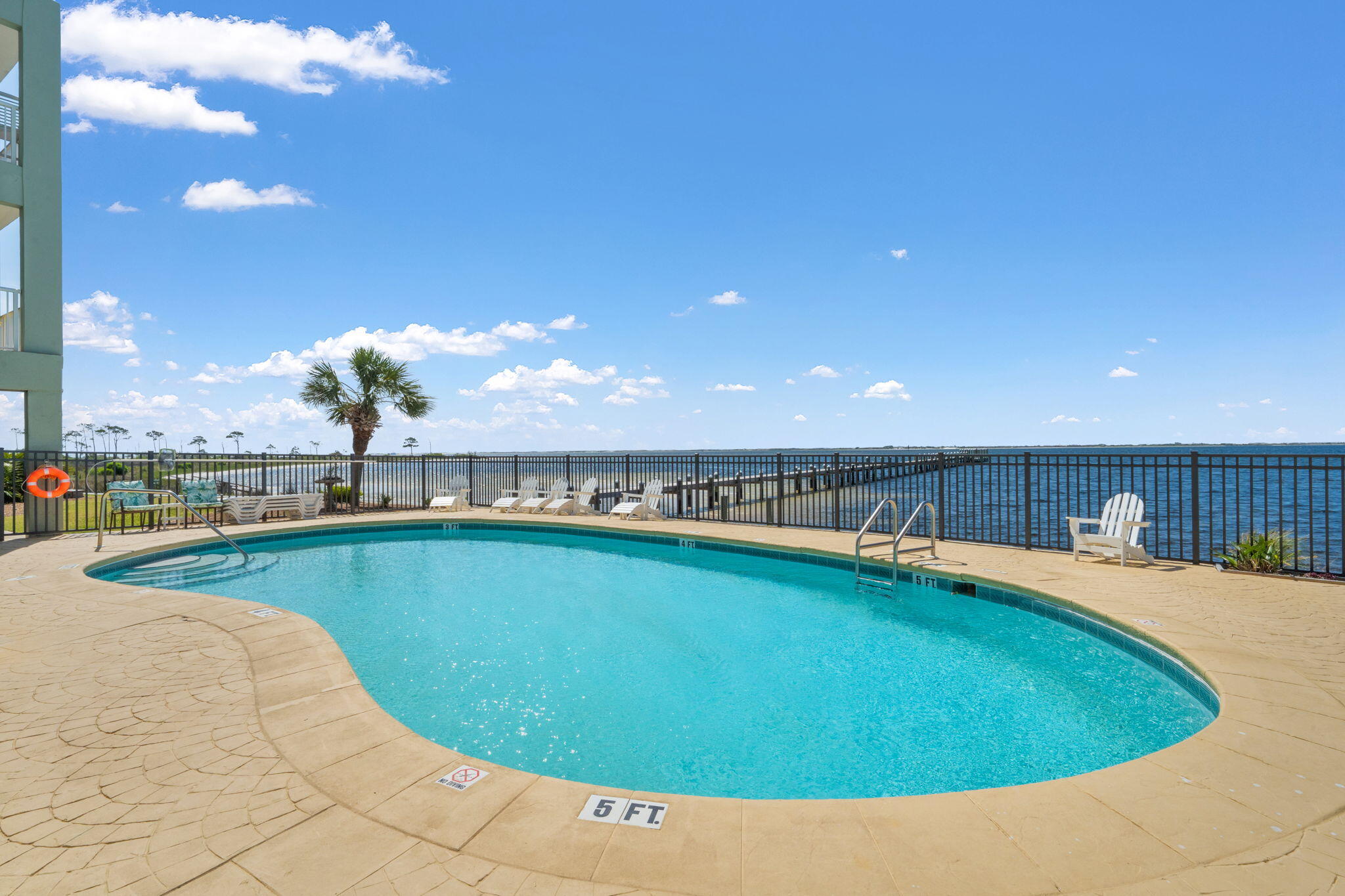 Laguna Pointe - Residential