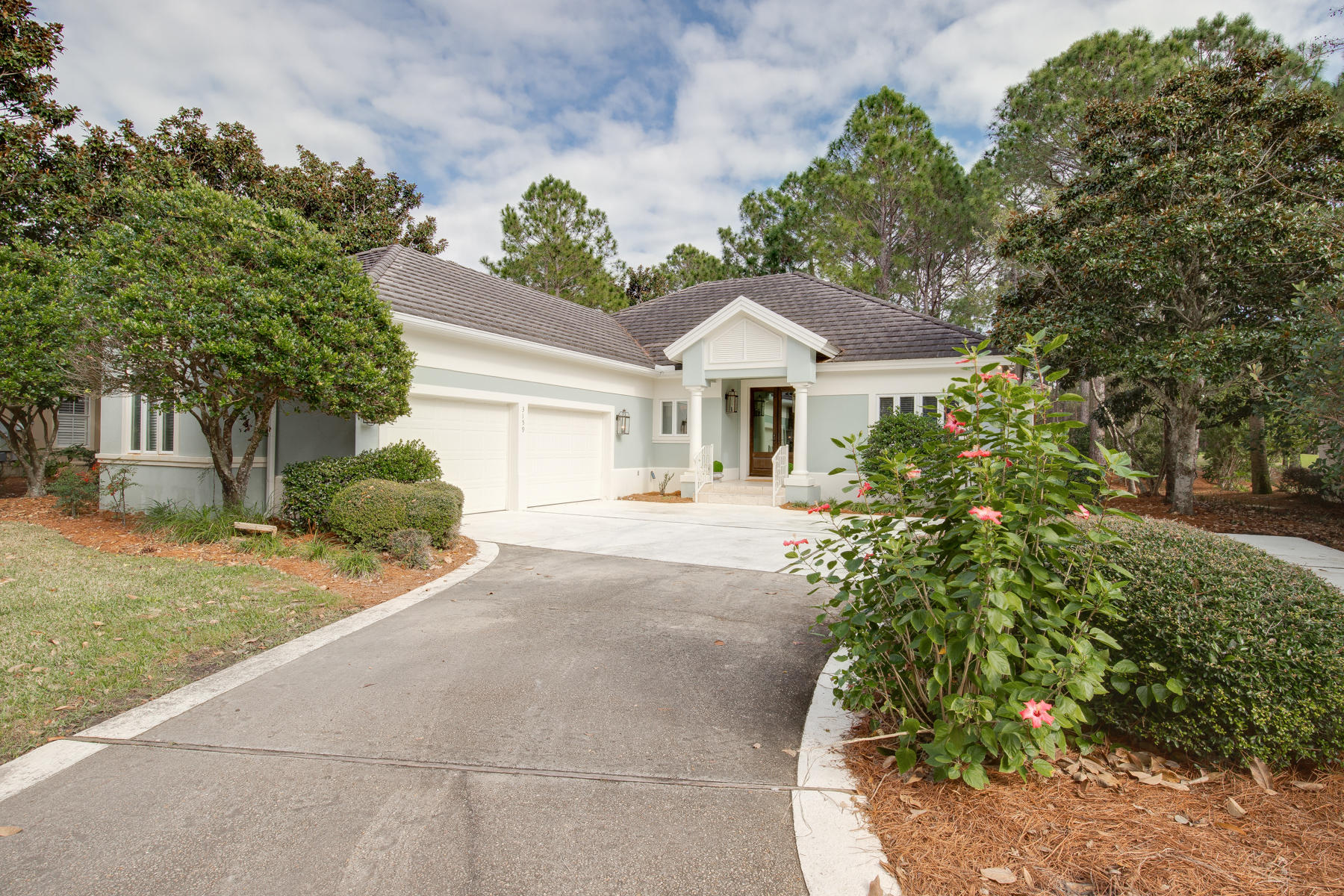 BURNT PINE - Residential