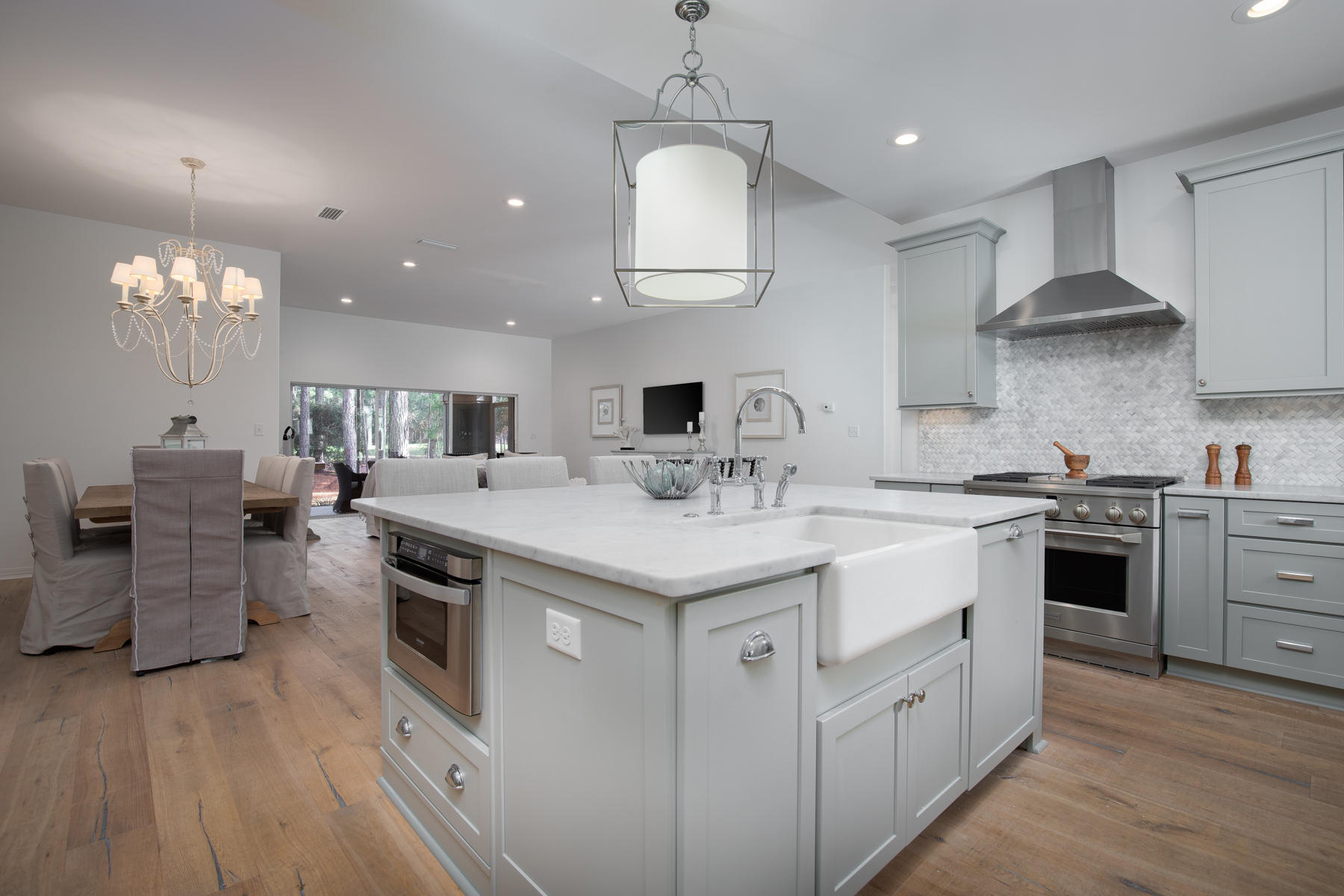 BURNT PINE - Residential