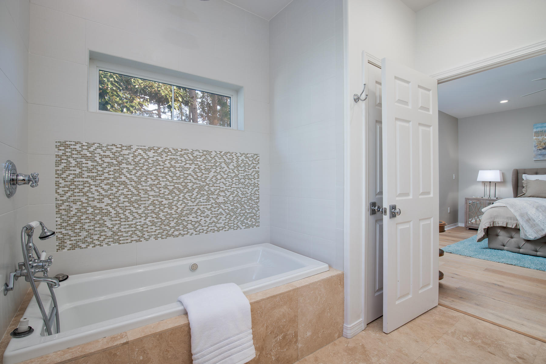 BURNT PINE - Residential