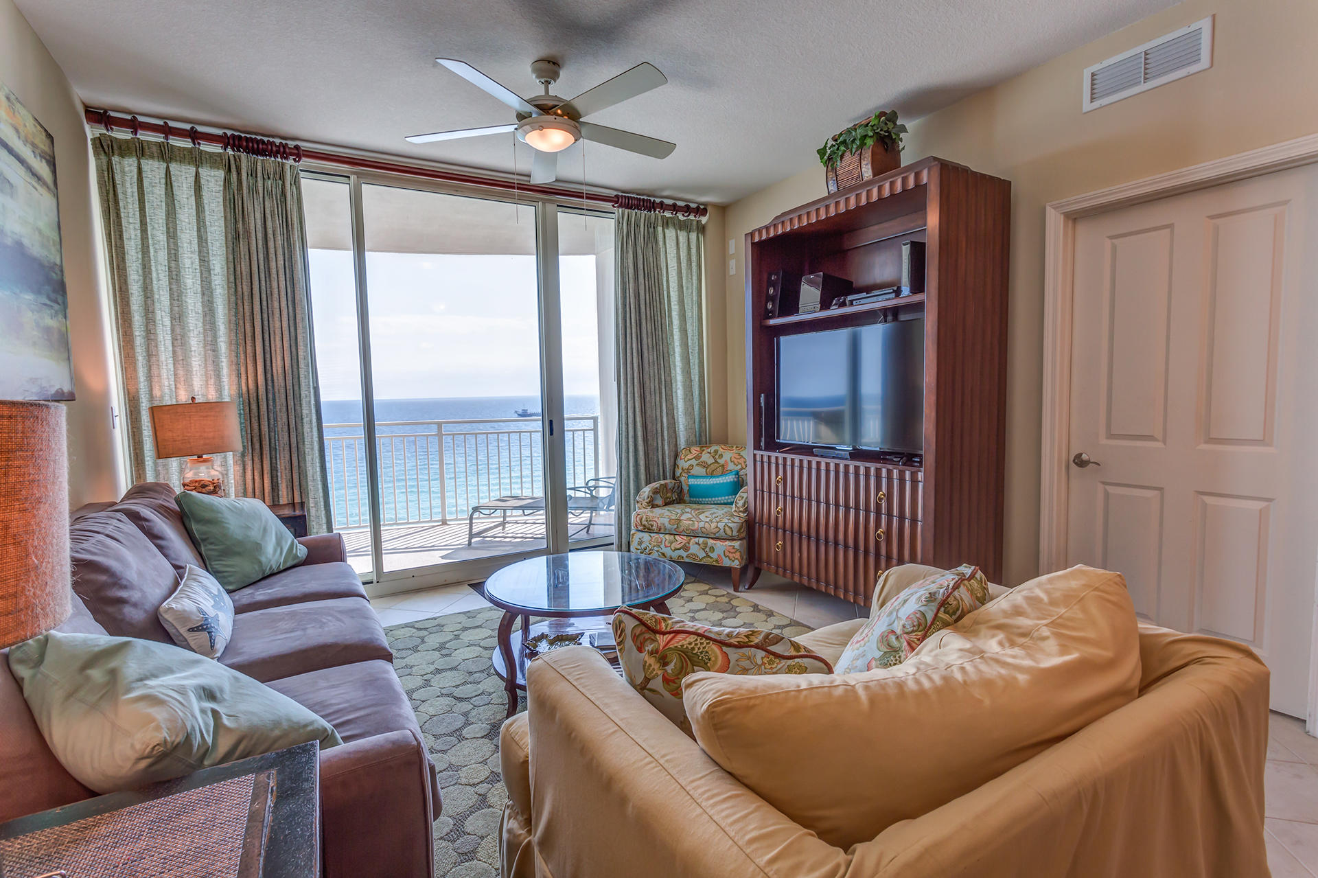 AQUA Beachside Resort - Residential