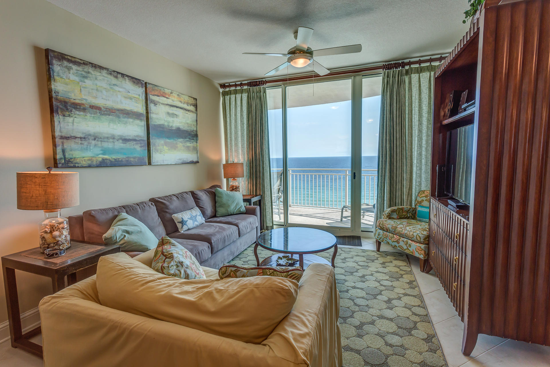 AQUA Beachside Resort - Residential