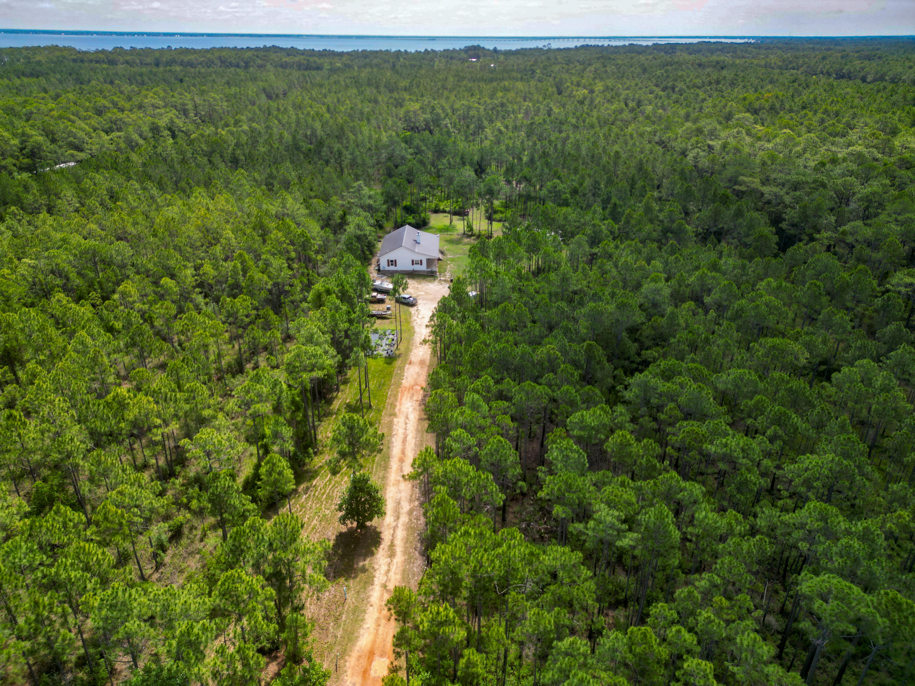 NO RECORDED SUBDIVISION - Land